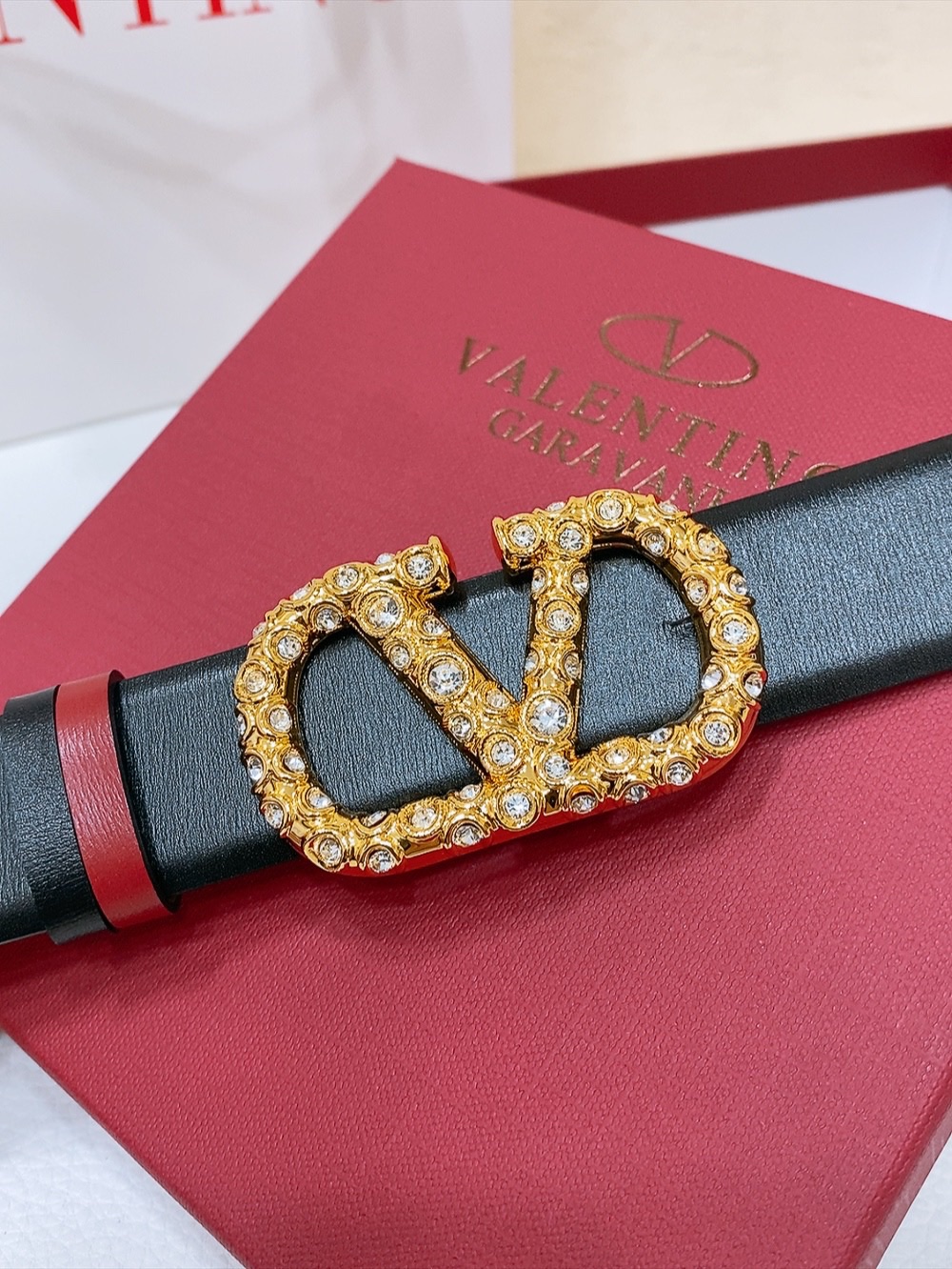 Valentino Vlogo Belt Purchase Guide: Schwarlow Stripes, 3cm Width, Oxen Skin Import - 图片 3