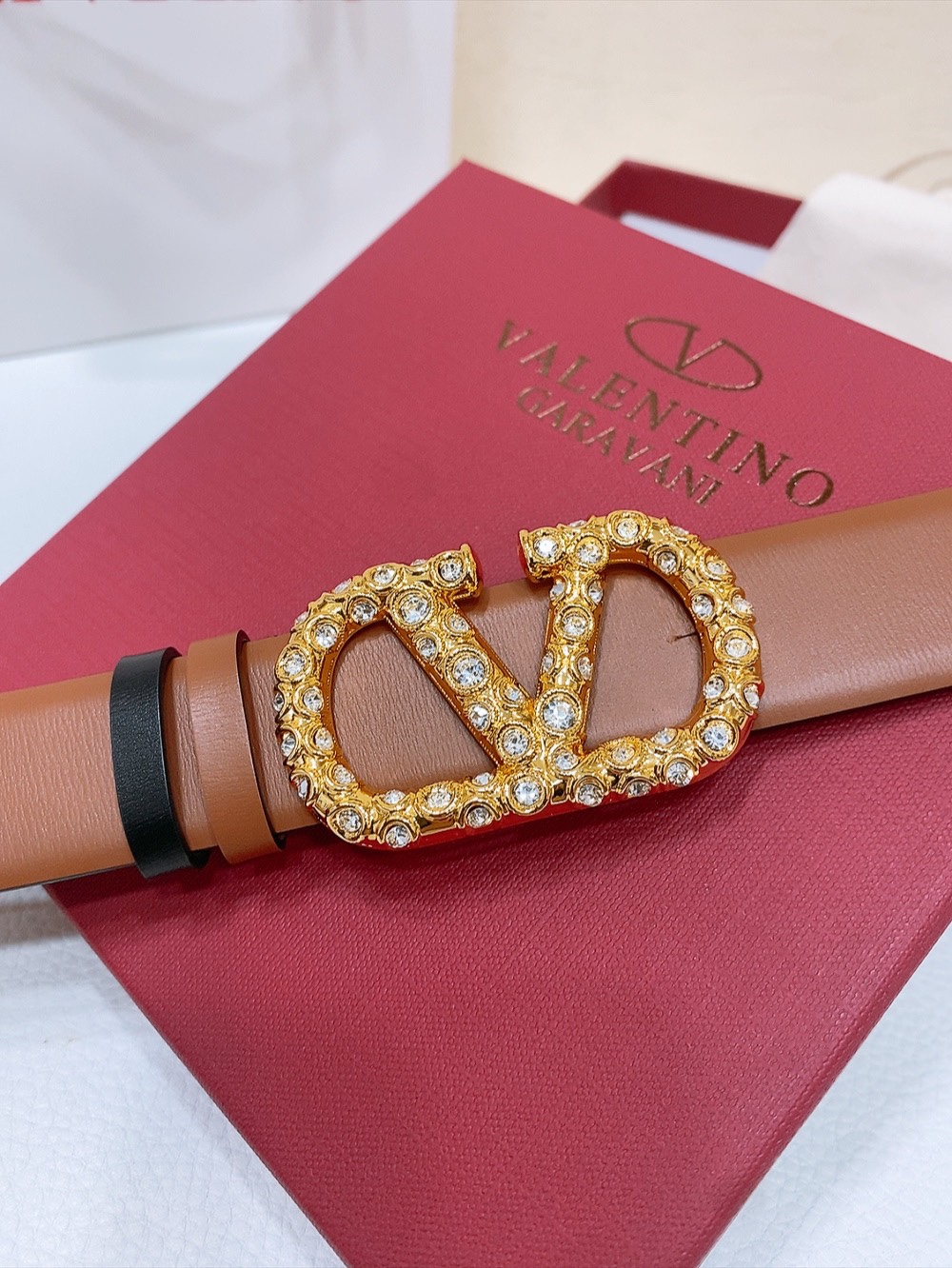 Valentino Vlogo Belt Purchase Guide: Schwarlow Stripes, Oxen Skin Import, 3cm Width - 图片 3