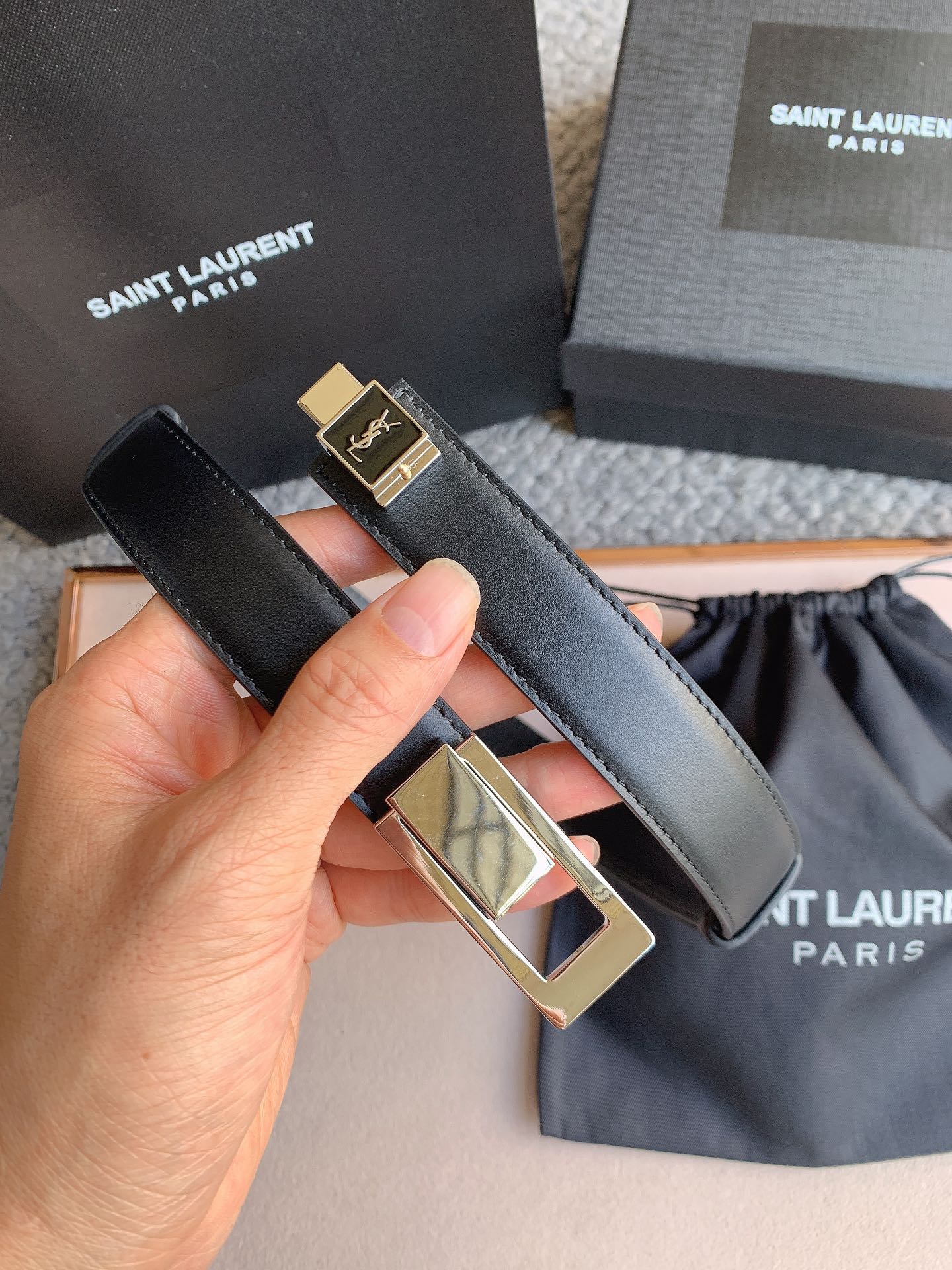 “New St. Roland YSL Stars Launch: Genuine Leather Vietnam Trading Orders” - 图片 6