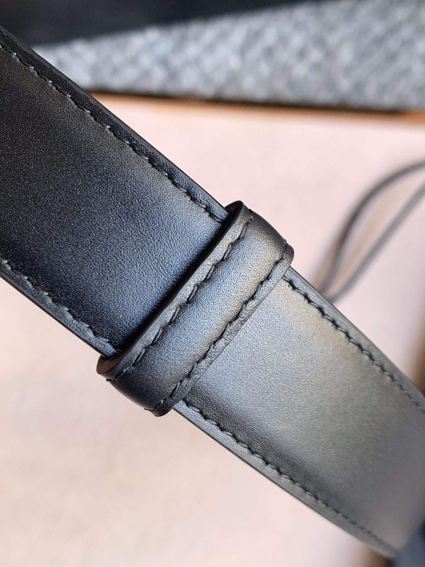 “New St. Roland YSL Stars Launch: Genuine Leather Vietnam Trading Orders” - 图片 8