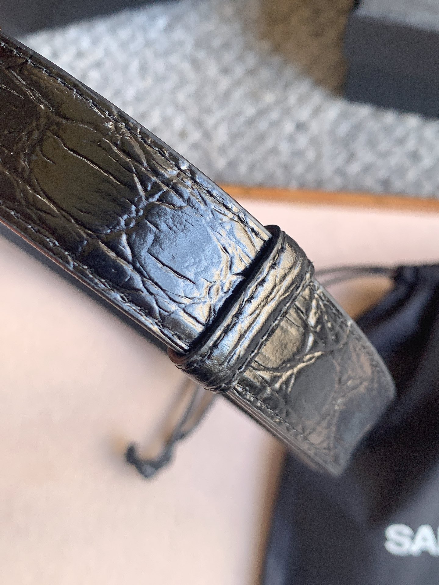 “St. Roland YSL Star-Bowing Launch: Genuine Italian Leather Cashier’s Belt Review” - 图片 2