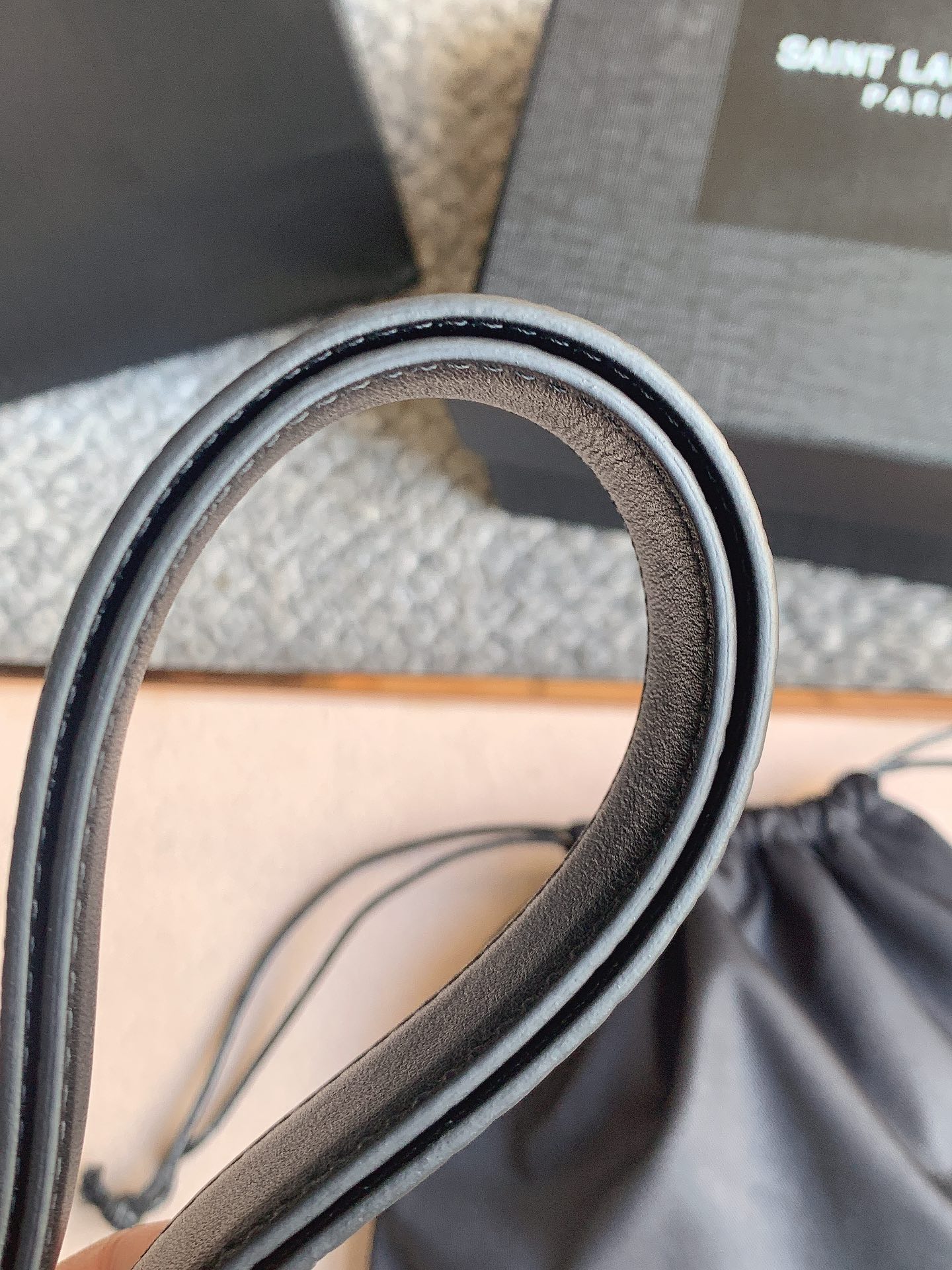 “St. Roland YSL Star-Bowing Launch: Genuine Italian Leather Cashier’s Belt Review” - 图片 4
