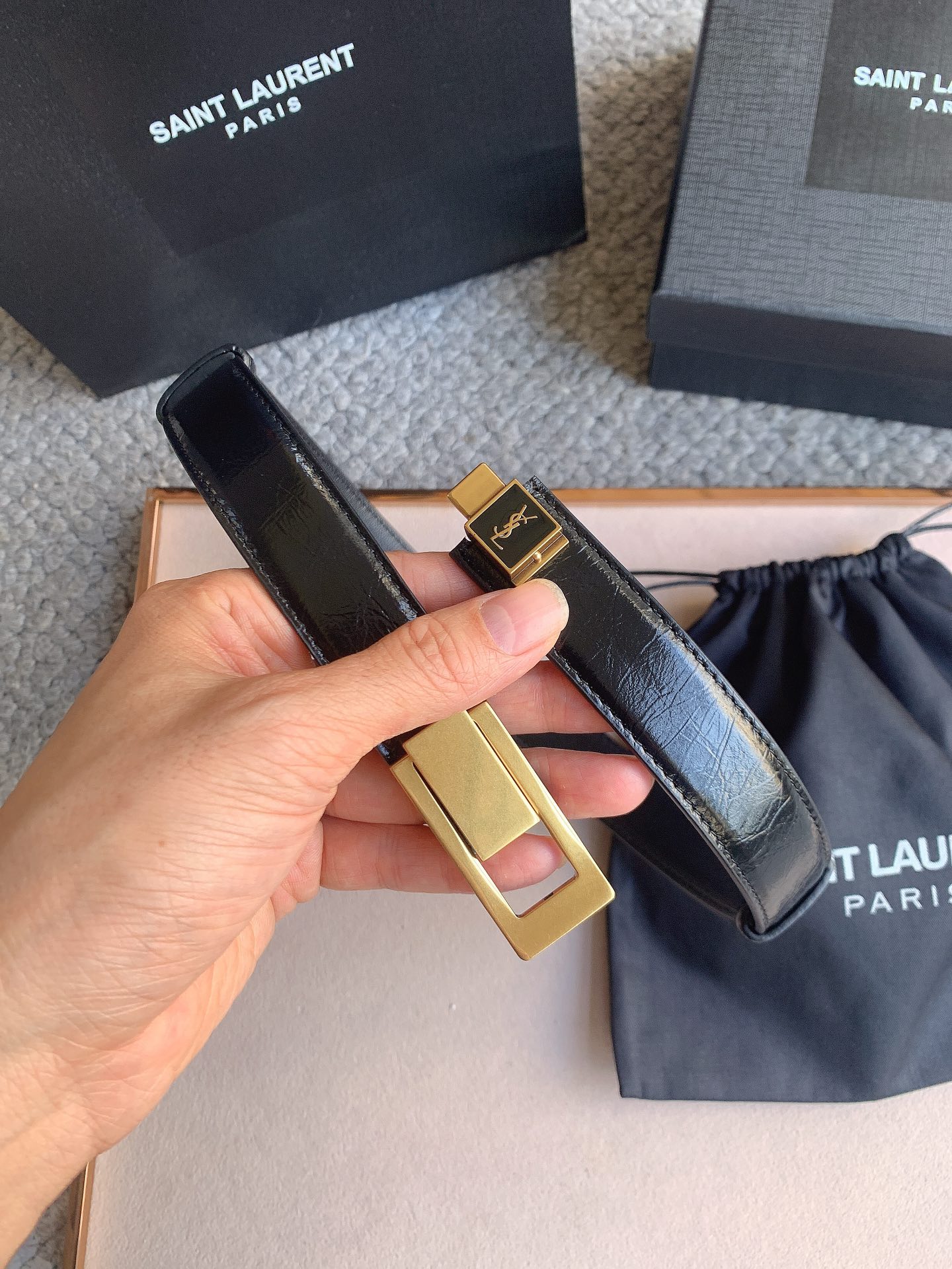 “St. Roland YSL Star-Bowing Launch: Genuine Italian Leather Cashier’s Belt Order” - 图片 2