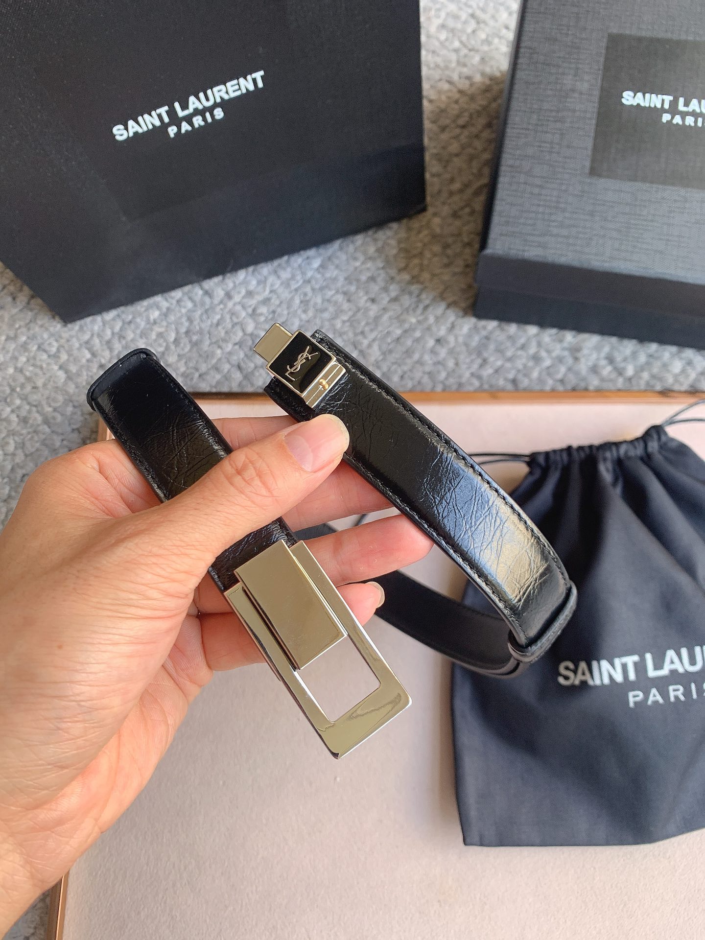 “St. Roland YSL Star-Bowing Launch: Genuine Italian Leather Cashier’s Belt Order” - 图片 6