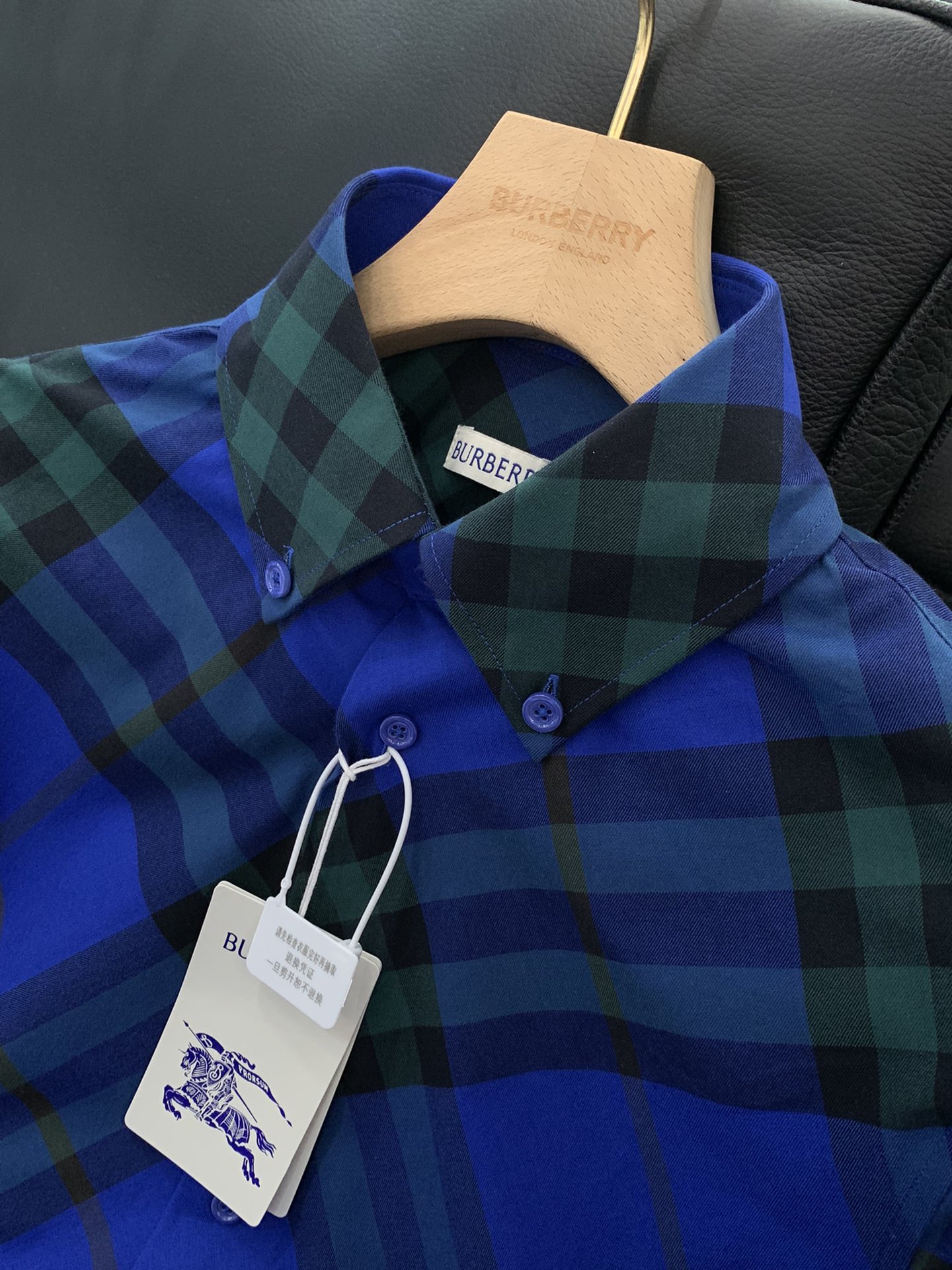 ，Burberry 巴宝莉，2025春夏最新品，专柜同步有售，原单狠货，时尚休闲长袖翻领衬衫，进口原版面
