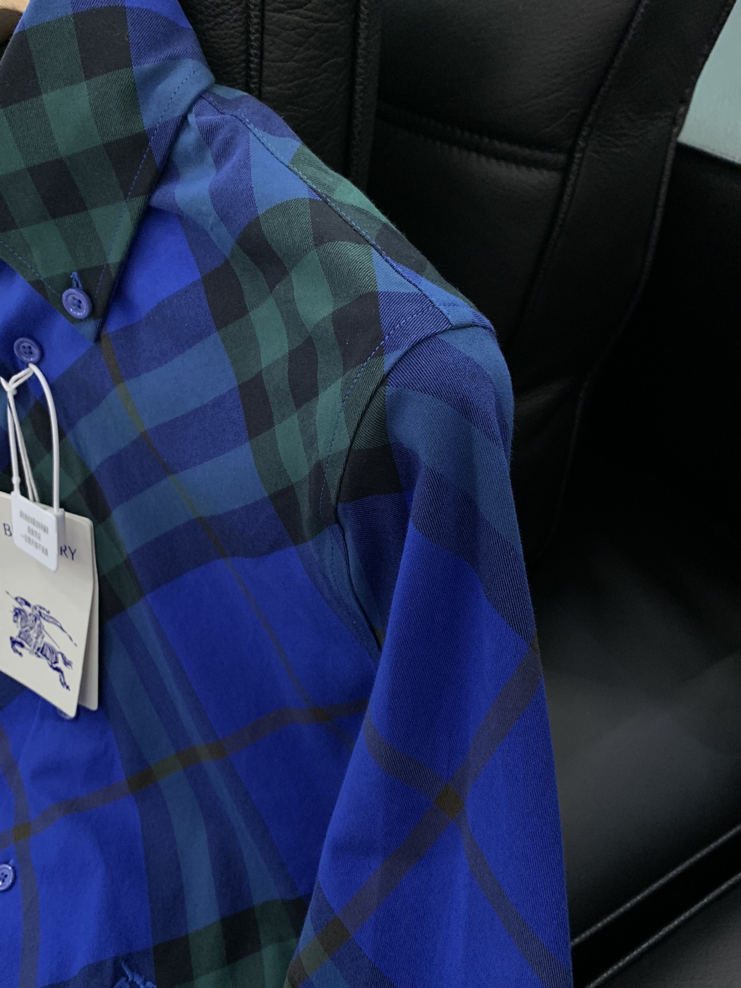 ，Burberry 巴宝莉，2025春夏最新品，专柜同步有售，原单狠货，时尚休闲长袖翻领衬衫，进口原版面