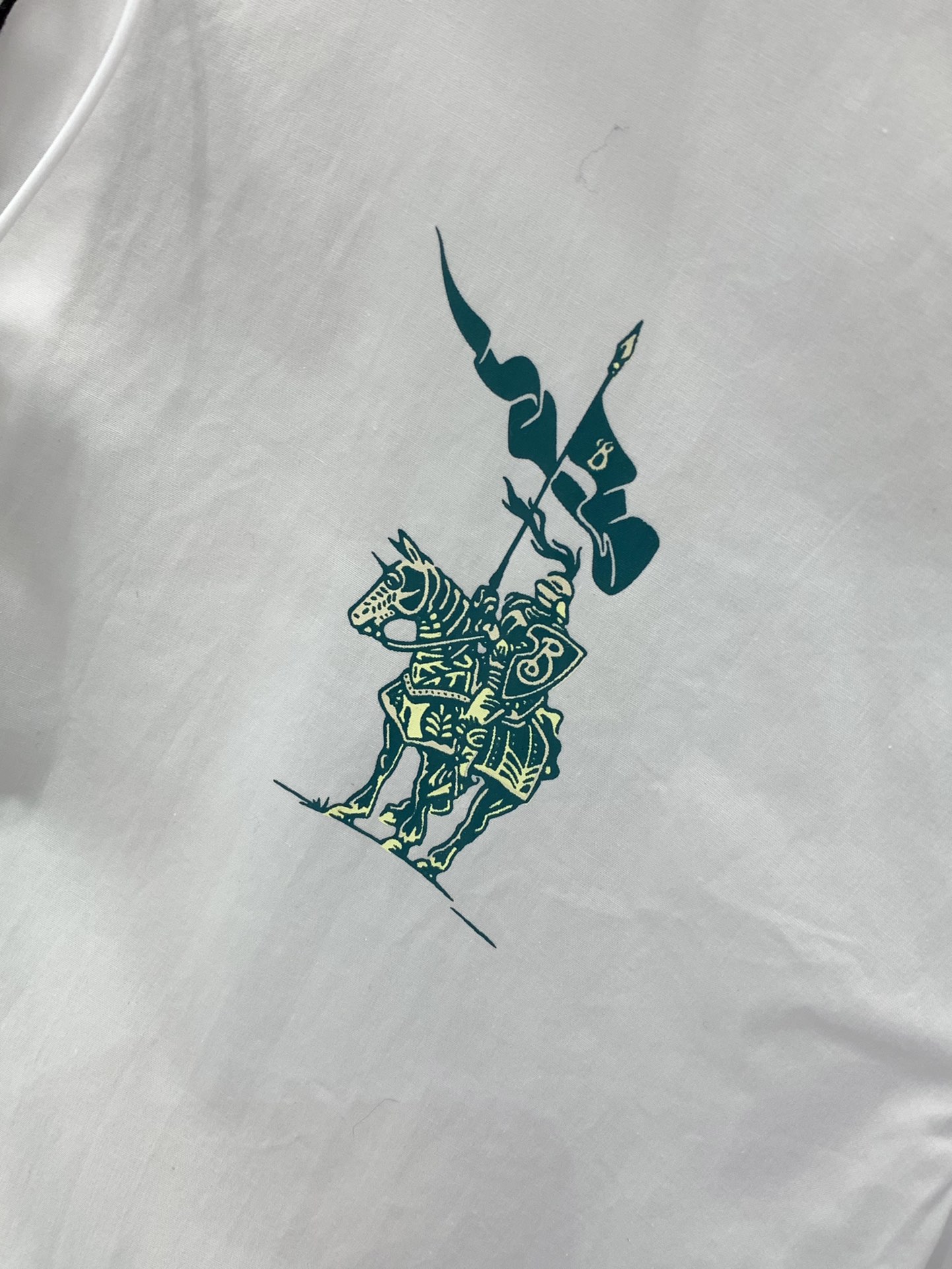 ，Burberry 巴宝莉，2025春夏最新品，专柜同步有售，原单狠货，时尚休闲长袖翻领衬衫，进口原版面