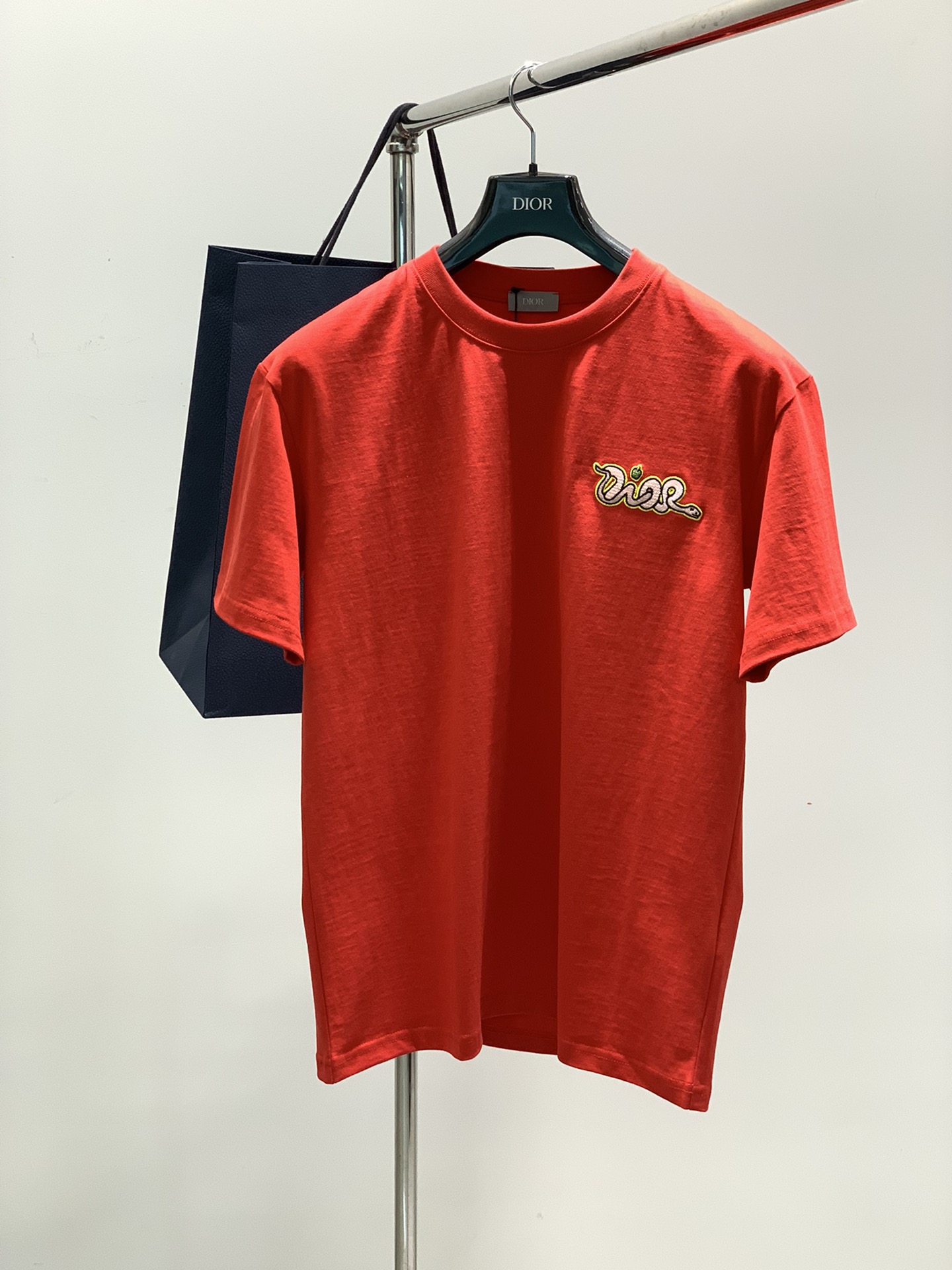 ，Dior 迪奥， 2025夏季新品，专柜同步有售，简约时尚休闲圆领短袖T恤，原版进口面料，舒适透气，顶