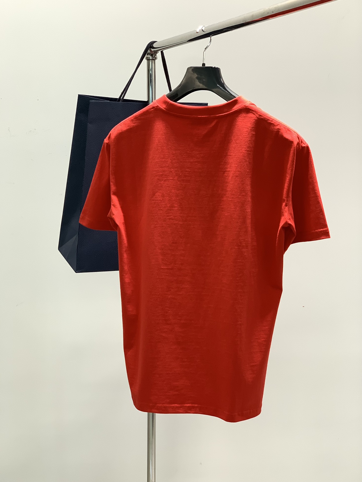 ，Dior 迪奥， 2025夏季新品，专柜同步有售，简约时尚休闲圆领短袖T恤，原版进口面料，舒适透气，顶