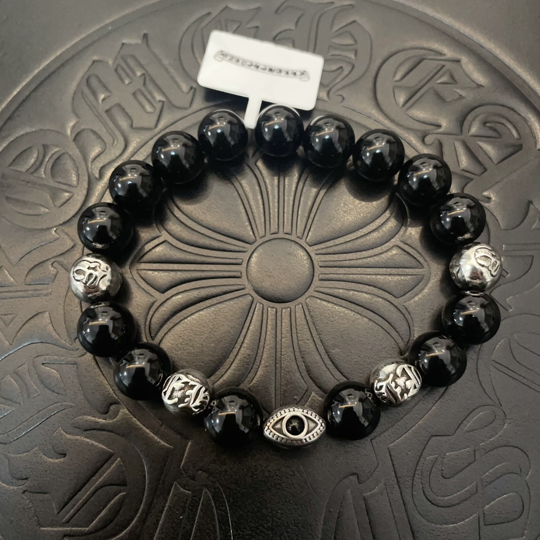 NO:110977,Batch New model [Counter Quality] Chrome Hearts Croxin Classic retro multi-element obsidian bracelet, Kuaishou/ins/Little Red Book popular, different concave and convex and convex design styles present unique. Cross Scout flowers are Croxin's logo, so they last longer. Genuine version Chrome Hearts Croxin Difference to the market ordinary light version, match the quality of the version, look at the details of the letter printing, retro old gray oxygen level. Seiko version!  , jewelry boutique, chrome hearts, chrome hearts, bracelet19860909批 新款【专柜品质】Chrome Hearts克罗心 经典复古多元素黑曜石手串手链 ,快手/ins/小红书热门,凹凸造型不同的花纹设计风格呈现出与众不同 十字架童军花是克罗心的标志 所以更经久不衰 正品打版Chrome Hearts克罗心 区别市场普通轻版 对版对标品质 看字印细节 复古做旧灰氧程度.精工版本！,饰品精品,chrome hearts,chrome hearts,bracelet,Jewelry