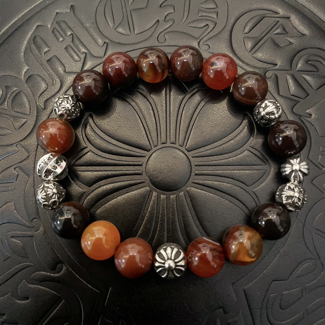 NO:110986,Batch New Model [Counter Quality] Chrome Hearts Croxin Classic Retro Multi-Element Bracelet Bracelet, Kuaishou/ins/Little Red Book Popular, Different Concave and Convex Scout Flowers present unique styles. Cross Scout Flowers are Croxin's logo, so they last longer. Genuine version Chrome Hearts Croxin Difference to the market ordinary light version, match the quality of the version, look at the details of the letter printing, retro and old gray oxygen level. Seiko version!  , jewelry boutique, chrome hearts, chrome hearts, bracelet19860909批 新款【专柜品质】Chrome Hearts克罗心 经典复古多元素手串手链 ,快手/ins/小红书热门,凹凸造型不同的花纹设计风格呈现出与众不同 十字架童军花是克罗心的标志 所以更经久不衰 正品打版Chrome Hearts克罗心 区别市场普通轻版 对版对标品质 看字印细节 复古做旧灰氧程度.精工版本！,饰品精品,chrome hearts,chrome hearts,bracelet,Jewelry