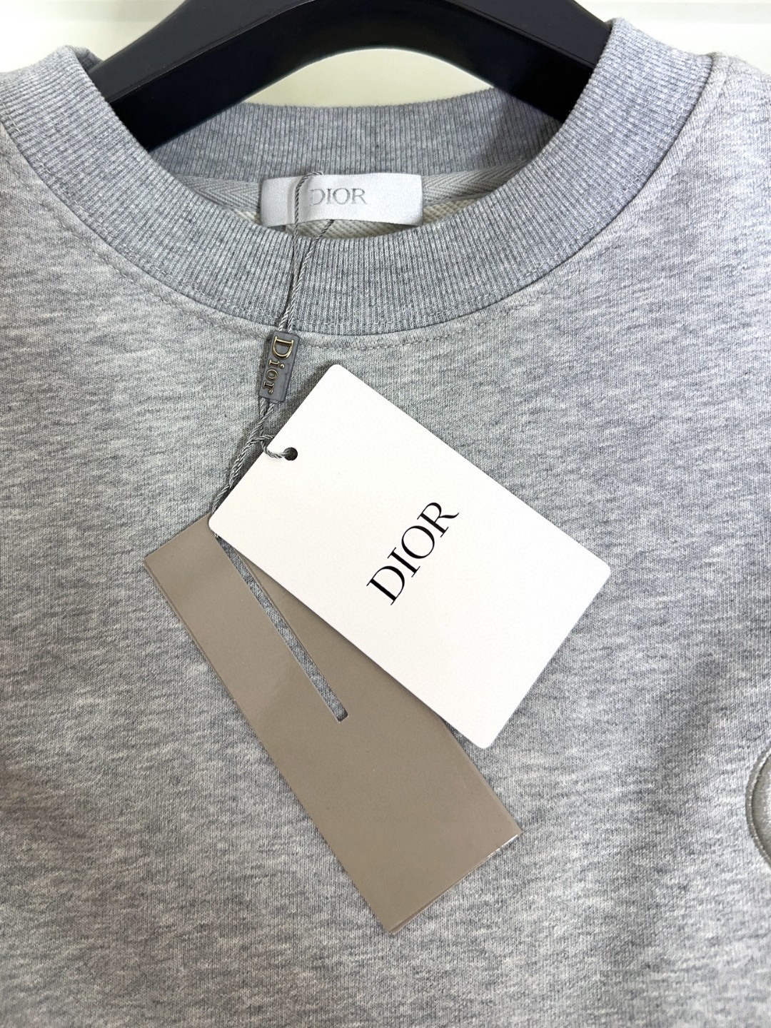 🔥🔥  🐮 Dior 迪奥 🔥 高版本 码数：S-XL 🆕 顶级长袖圆领卫衣 👍高级定制百搭款，意大利进