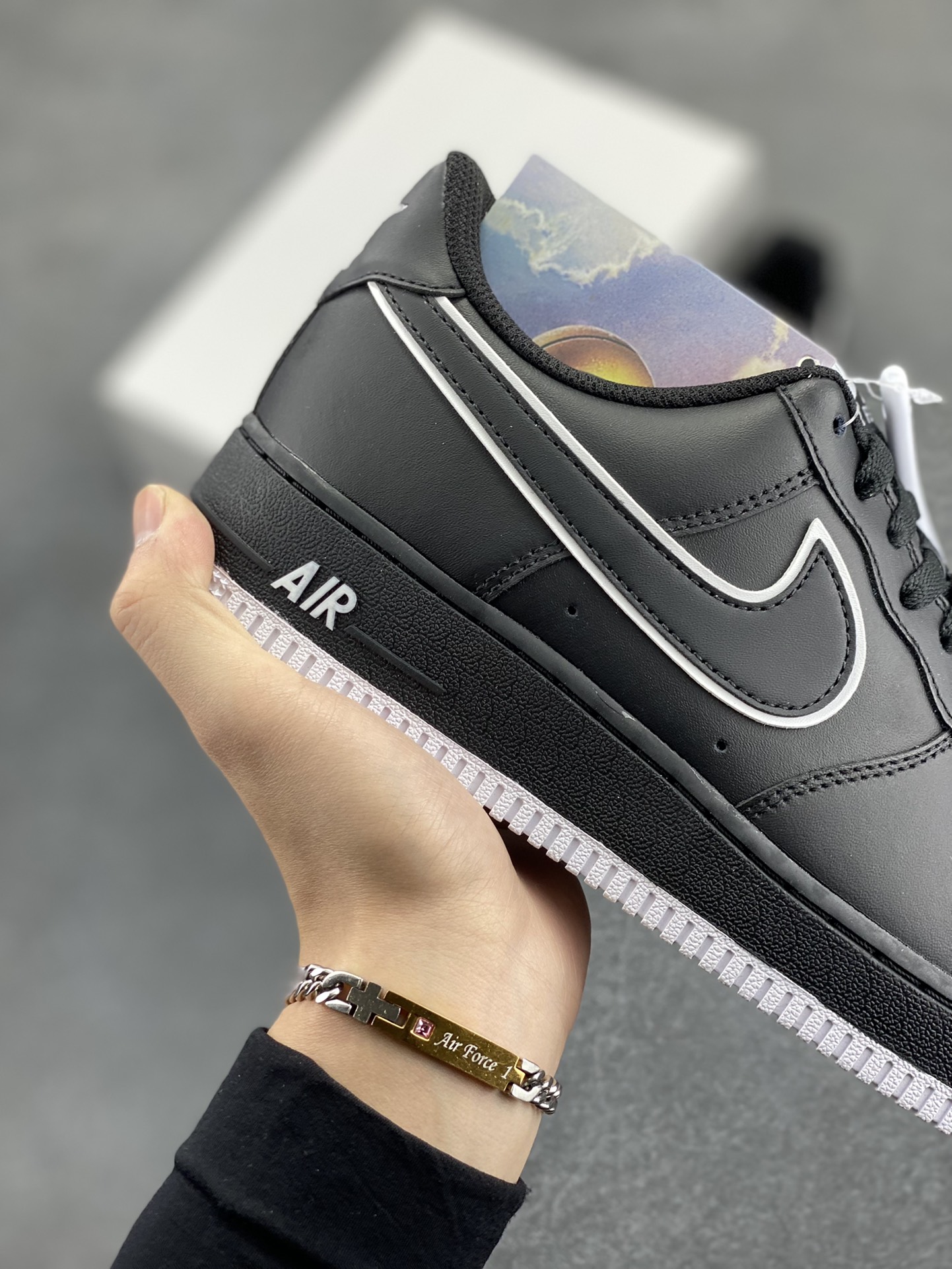 图片[6]-HY版本💯 Nike Air Force 1’07 Low\”Black/White/Overlay Swoosh\”空军一号系列经典低帮百搭休闲运动板鞋“皮革黑白叠钩” 原装级别 原楦头原纸板 打造纯正空军版型专注外贸渠道 全掌内置蜂窝气垫 原盒配件 原厂中底钢印、拉帮完美 货号：DV0788-002 尺码：36 36.5 37.5 38 38.5 39 40 40.5 41 42 42.5 43 44 44.5 45 46-选品中心