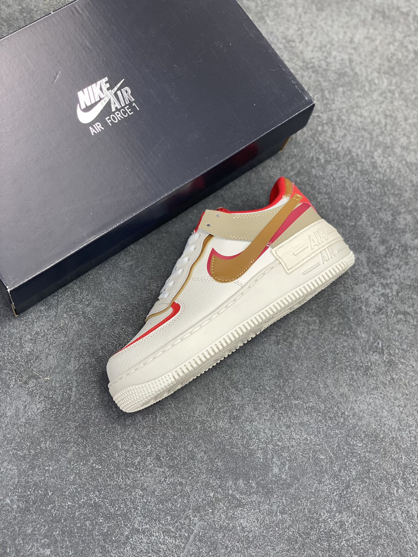 图片[7]-NK Air Force 1 Shadow 轻量增高低帮百搭板鞋\”拼接马卡龙\” 全新少女系解构主义设计双层轻量EVA发泡中底+防滑RB橡胶外圈底鞋底 原楦头原纸板 打造纯正空军版型 专注外贸渠道 全掌内置蜂窝气垫 原盒配件 原厂中底钢印、拉帮完美 货号： HQ3400-030 尺码：35.5 36 36.5 37.5 38 38.5 39 40 40.5 41 42-选品中心