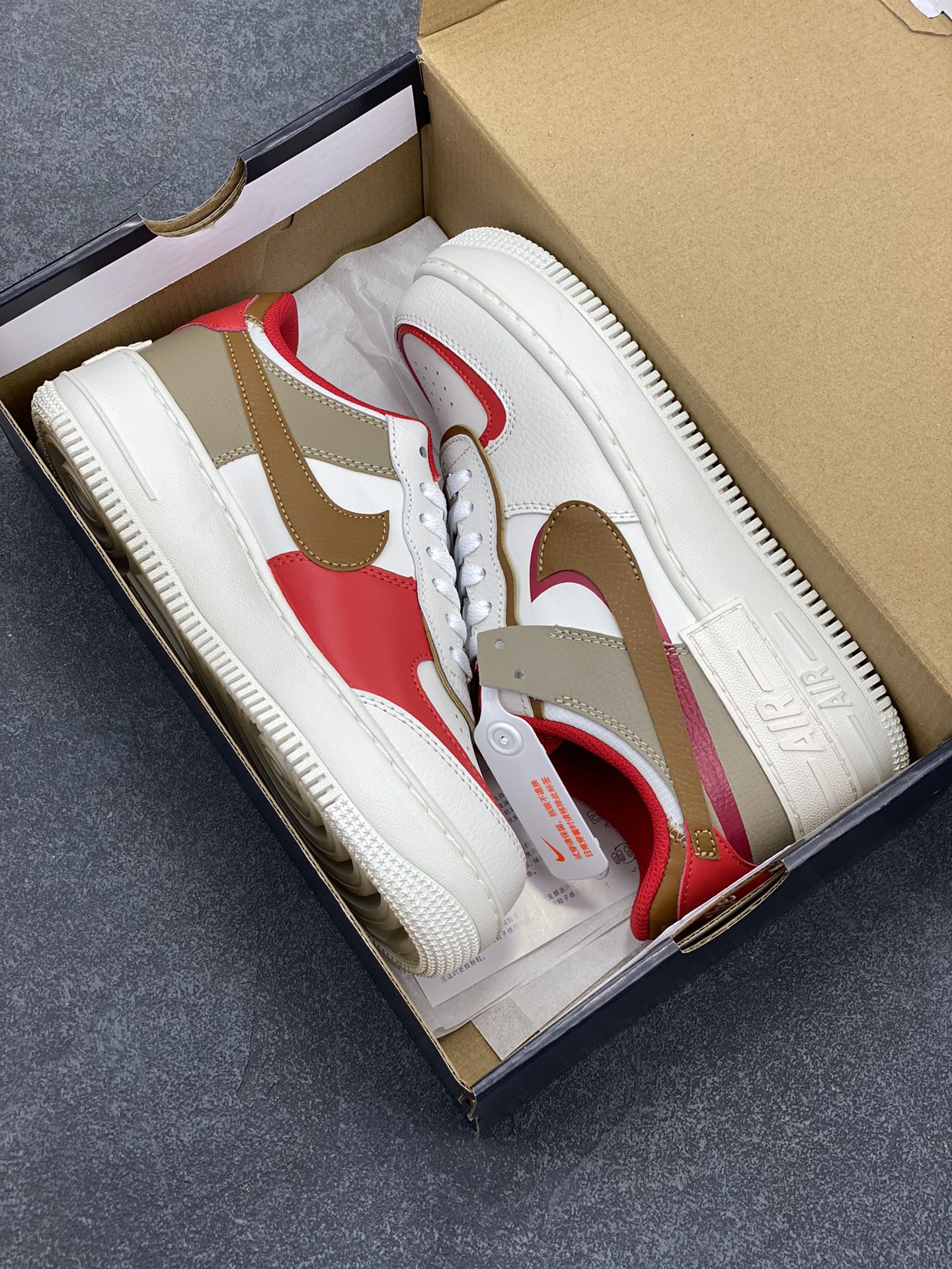 图片[9]-NK Air Force 1 Shadow 轻量增高低帮百搭板鞋\”拼接马卡龙\” 全新少女系解构主义设计双层轻量EVA发泡中底+防滑RB橡胶外圈底鞋底 原楦头原纸板 打造纯正空军版型 专注外贸渠道 全掌内置蜂窝气垫 原盒配件 原厂中底钢印、拉帮完美 货号： HQ3400-030 尺码：35.5 36 36.5 37.5 38 38.5 39 40 40.5 41 42-选品中心