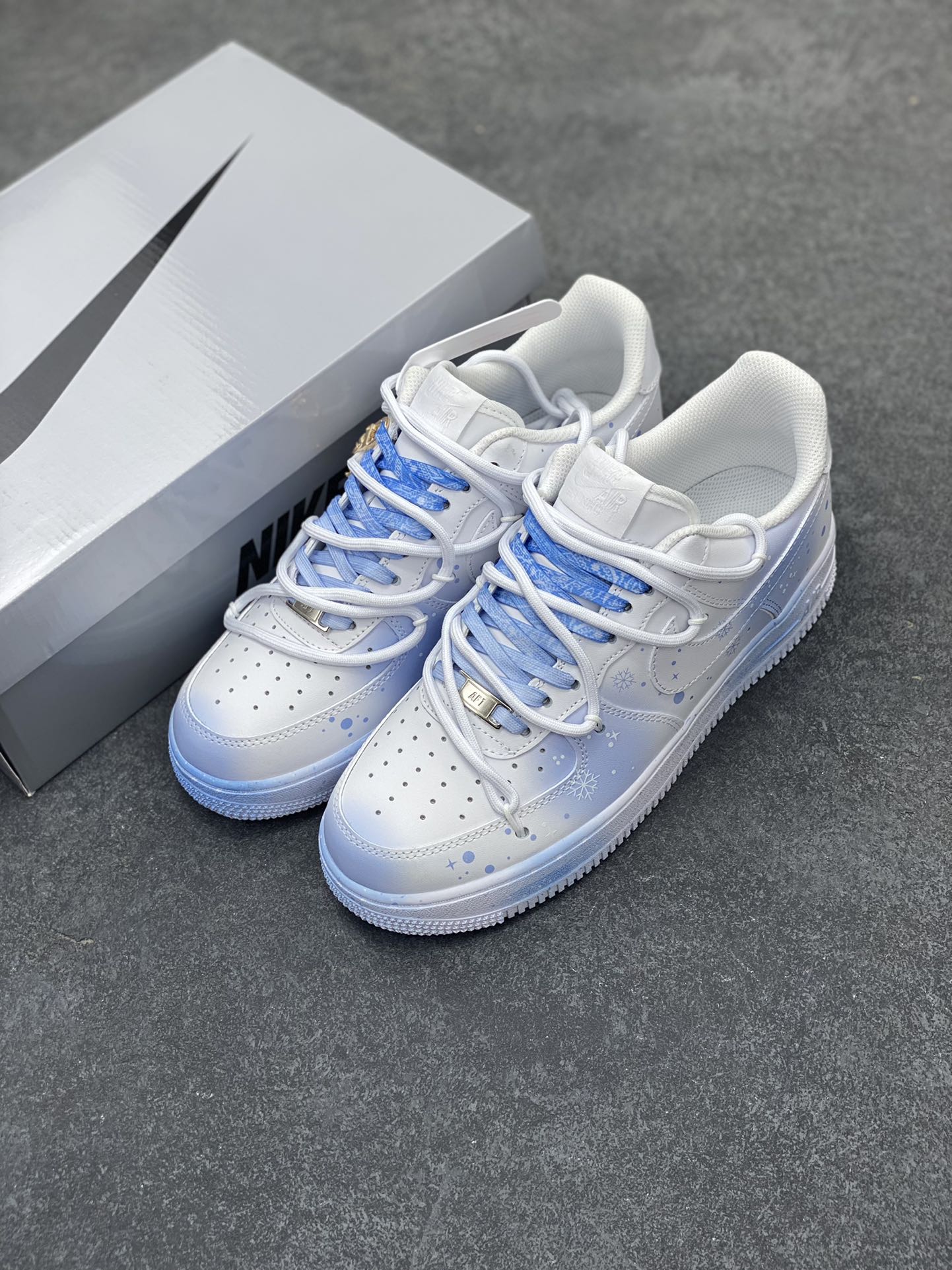 图片[8]-Nike Air Force 1 Low’07 雪花扎染 空军一号绑带低帮休闲板鞋 定制皮料 原厂3D打印 定制鞋盒 原楦原纸板 纯正空军版型 内置全掌气垫 货号：ZH0316-057 尺码：36 36.5 37.5 38 38.5 39 40 40.5 41 42 42.5 43 44 44.5 45-选品中心