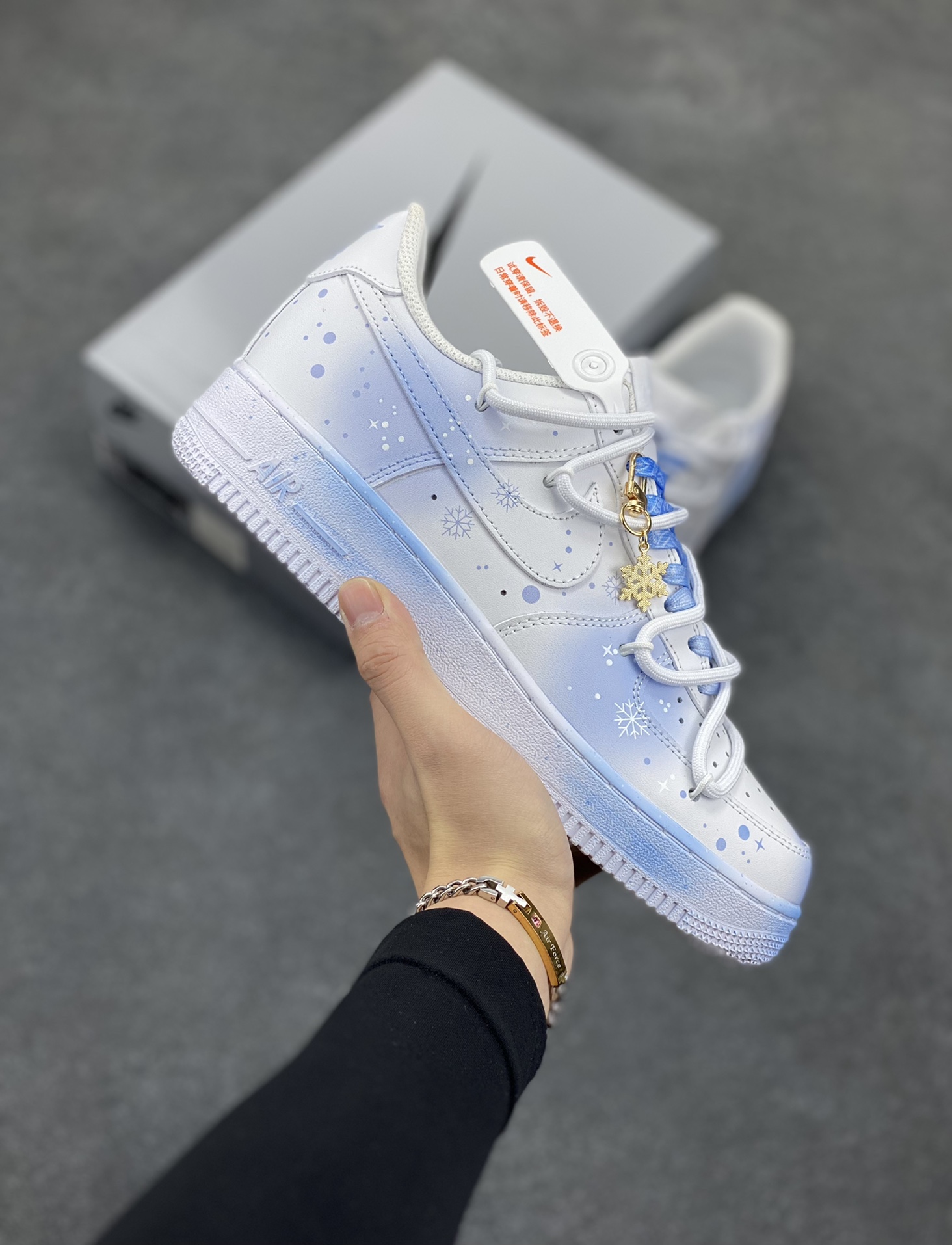 Nike Air Force 1 Low’07 雪花扎染 空军一号绑带低帮休闲板鞋 定制皮料 原厂3D打印 定制鞋盒 原楦原纸板 纯正空军版型 内置全掌气垫 货号：ZH0316-057 尺码：36 36.5 37.5 38 38.5 39 40 40.5 41 42 42.5 43 44 44.5 45-选品中心