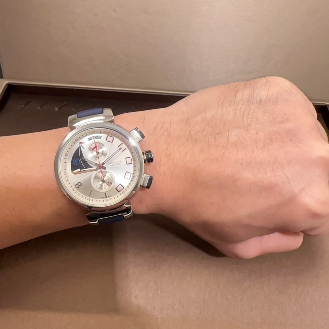 Luxury Louis Vuitton Watch: Japanese Run-System, Nightlight, Stainless Steel, 42mm Size - 图片 6