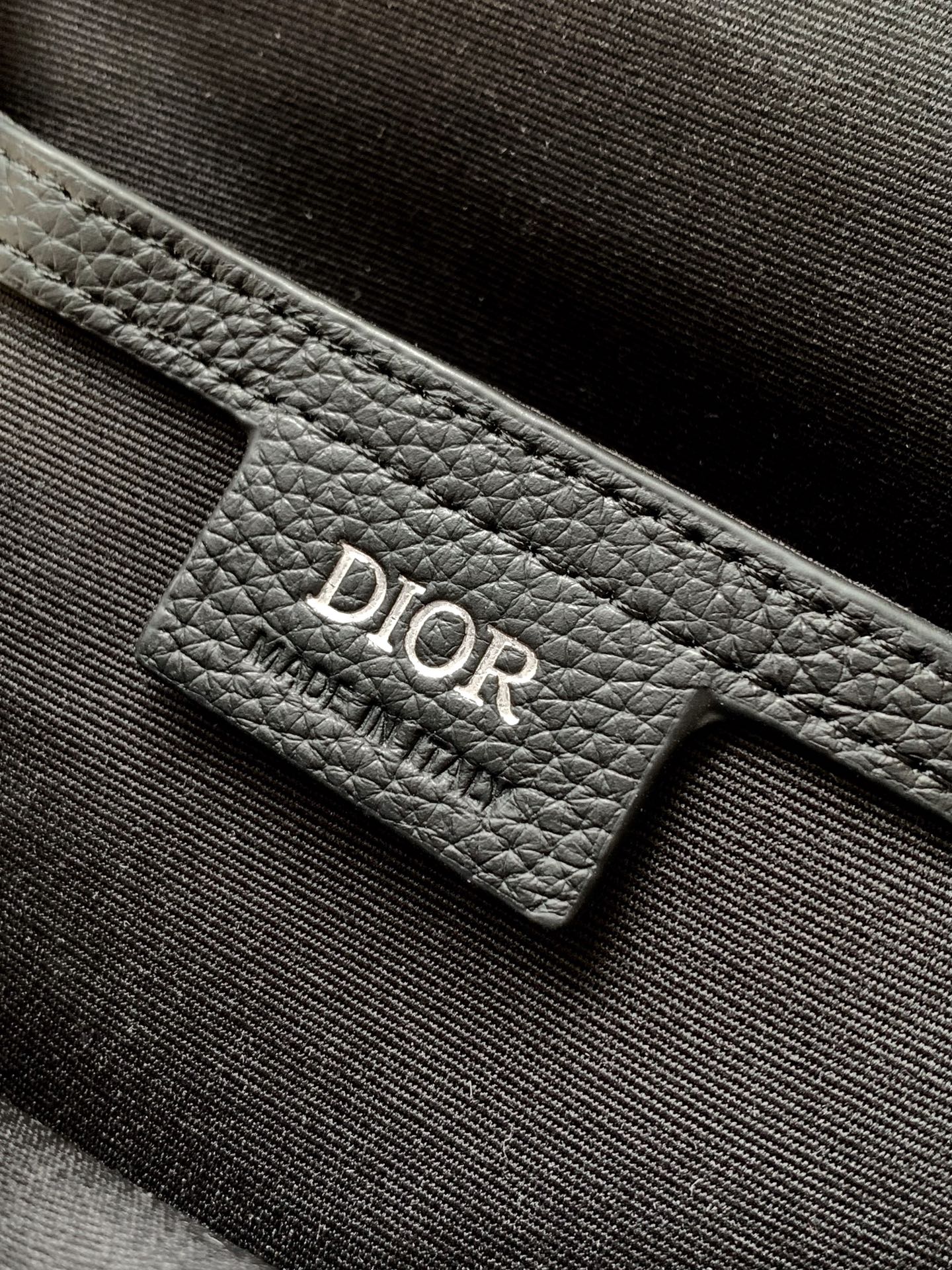Dior Rider 2.0 Oblique Printed Sling Bag with Adjustable Strap, Black 9 i1736312376 1647 0