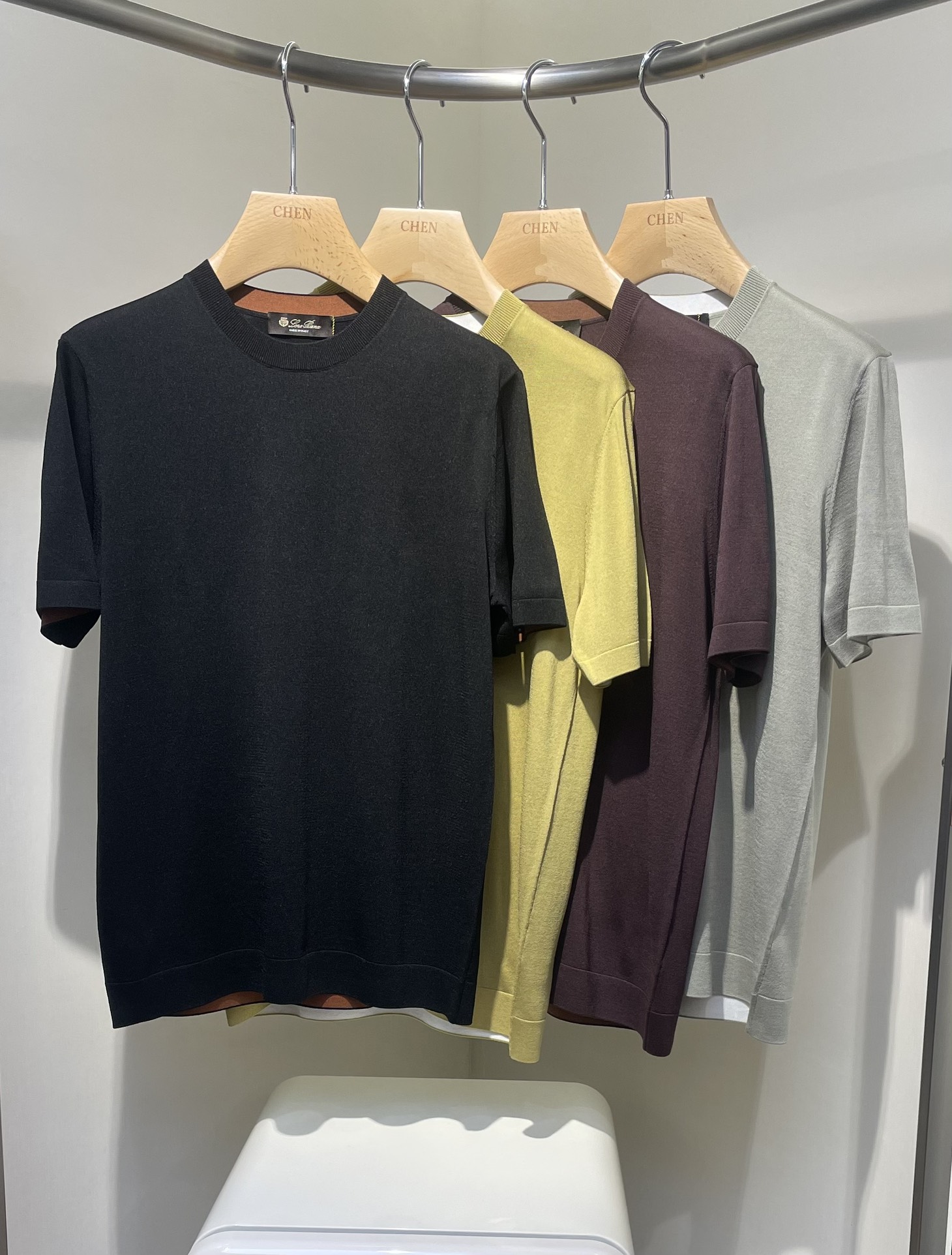 NO:160597,2025New New·New Homework Sweater Short Sleeve Color Black Green Red Blue Number of 48-56, Sweaters, T-shirt, alexander wang198609092025New New·新作业 毛衣短袖 颜色 黑 绿 红 青 码数 48-56,,sweaters,T-shirt,alexander wang,Men's clothing