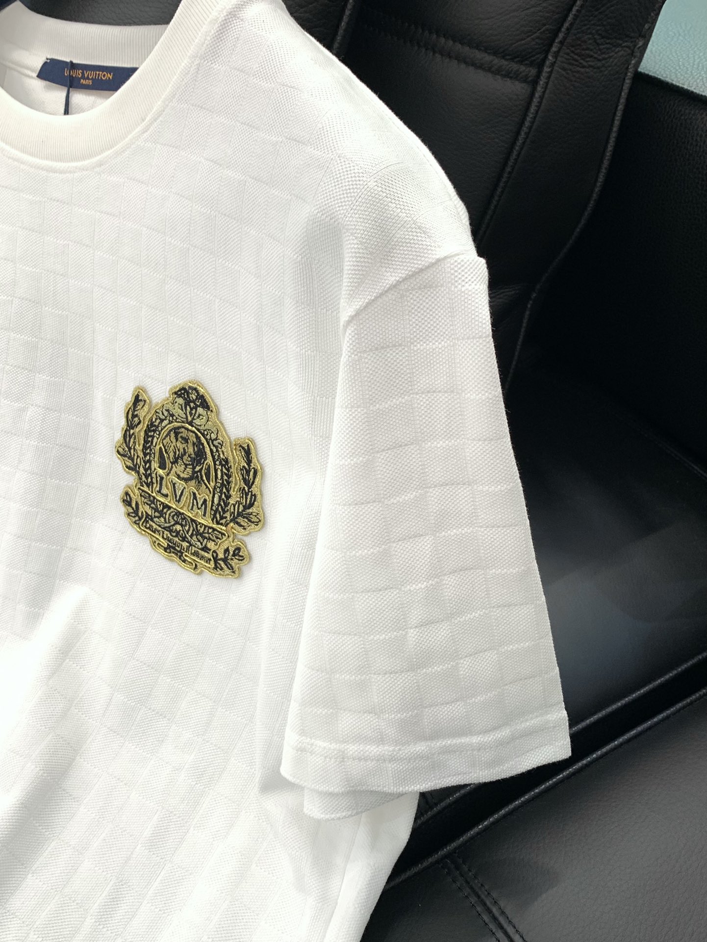 ，，LouisVuitton 路易威登，2025春夏最新款，专柜同步有售，原单狠货，时尚休闲圆领短袖T恤