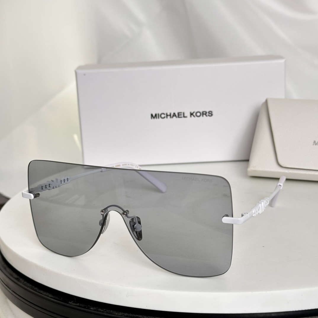 ‼️MICHAEL KORS
MODEL：MK 1148
SIZE：137口0-140