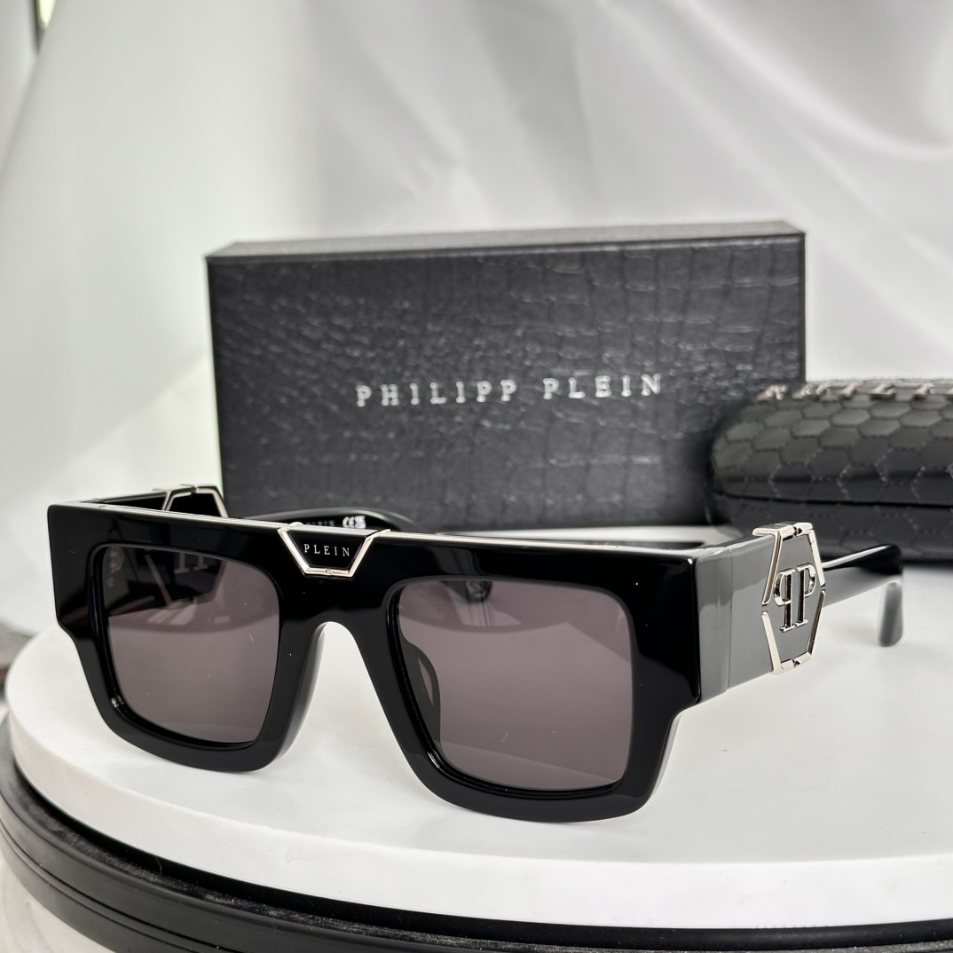 ‼️PHILIPP PLIEN🆕原版开模 采用进口板材切割抛光处理 光泽感极强 加厚的板料使眼镜更加立体