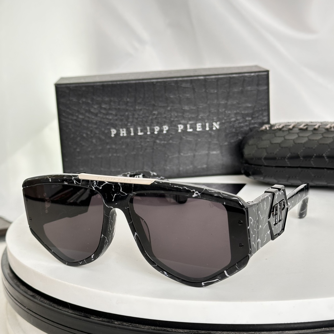  ‼️PHILIPP PLIEN🆕重工打造 原版开模 采用进口板材切割抛光处理 光泽感极强 加厚的板料使