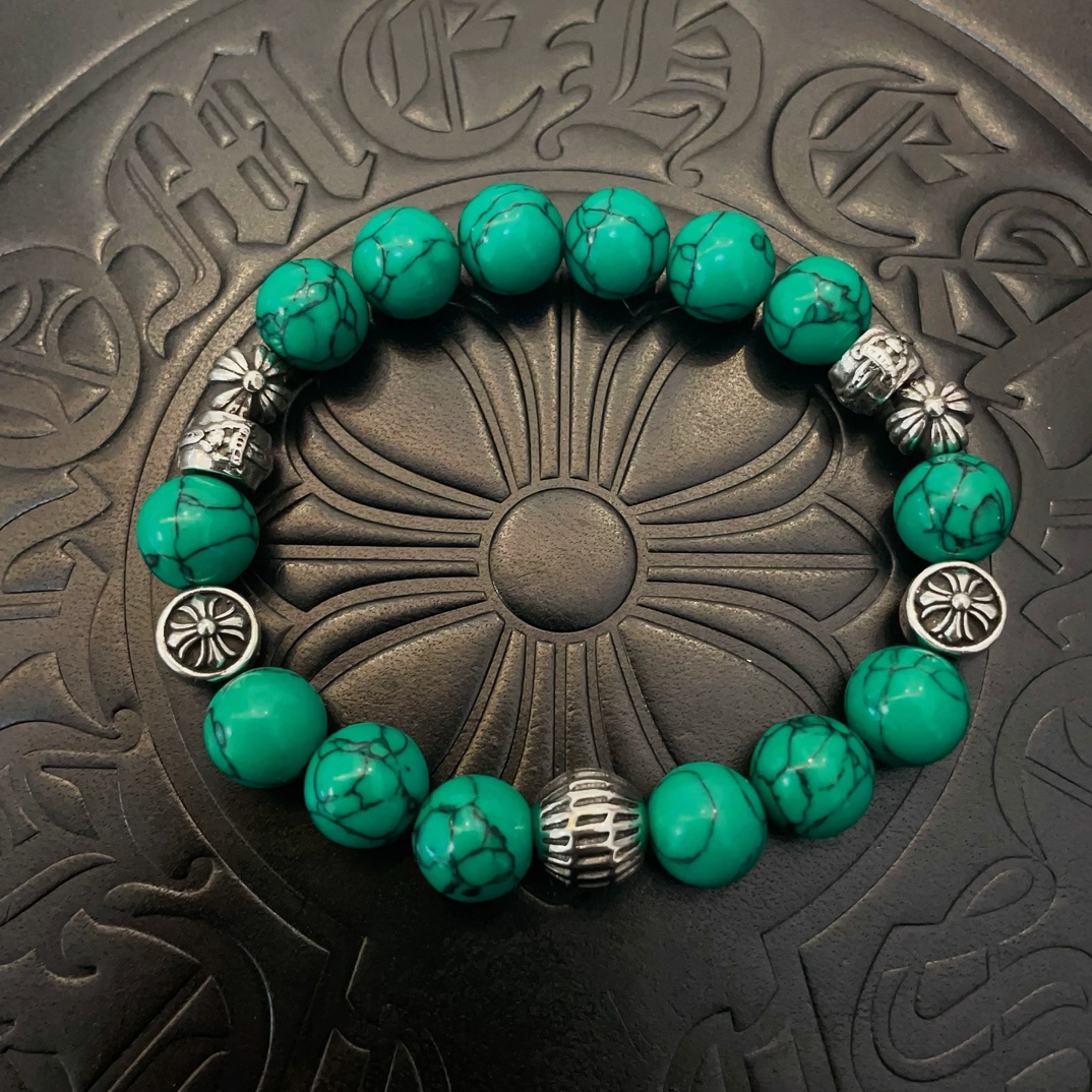 NO:110845,Batch New [Counter Quality] Chrome Hearts Croxin Classic retro multi-element turquoise bracelet, Kuaishou/ins/Little Red Book popular, different concave and convex and convex design styles present unique. Cross Scout flowers are Croxin's logo, so they last longer. Genuine version Chrome Hearts Croxin Difference to the market ordinary light version, match the quality of the version, look at the details of the letter printing, retro old gray oxygen level. Seiko version!  , jewelry boutique, chrome hearts, chrome hearts, bracelet19860909批 新款【专柜品质】Chrome Hearts克罗心 经典复古多元素绿松石手串手链 ,快手/ins/小红书热门,凹凸造型不同的花纹设计风格呈现出与众不同 十字架童军花是克罗心的标志 所以更经久不衰 正品打版Chrome Hearts克罗心 区别市场普通轻版 对版对标品质 看字印细节 复古做旧灰氧程度.精工版本！,饰品精品,chrome hearts,chrome hearts,bracelet,Jewelry