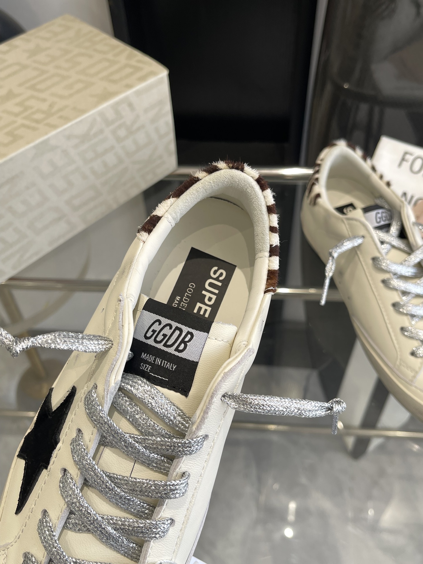 GGDB’s Limited Edition Recreational Shoes: Top-level Craftsmanship and Custom Materials - 图片 3