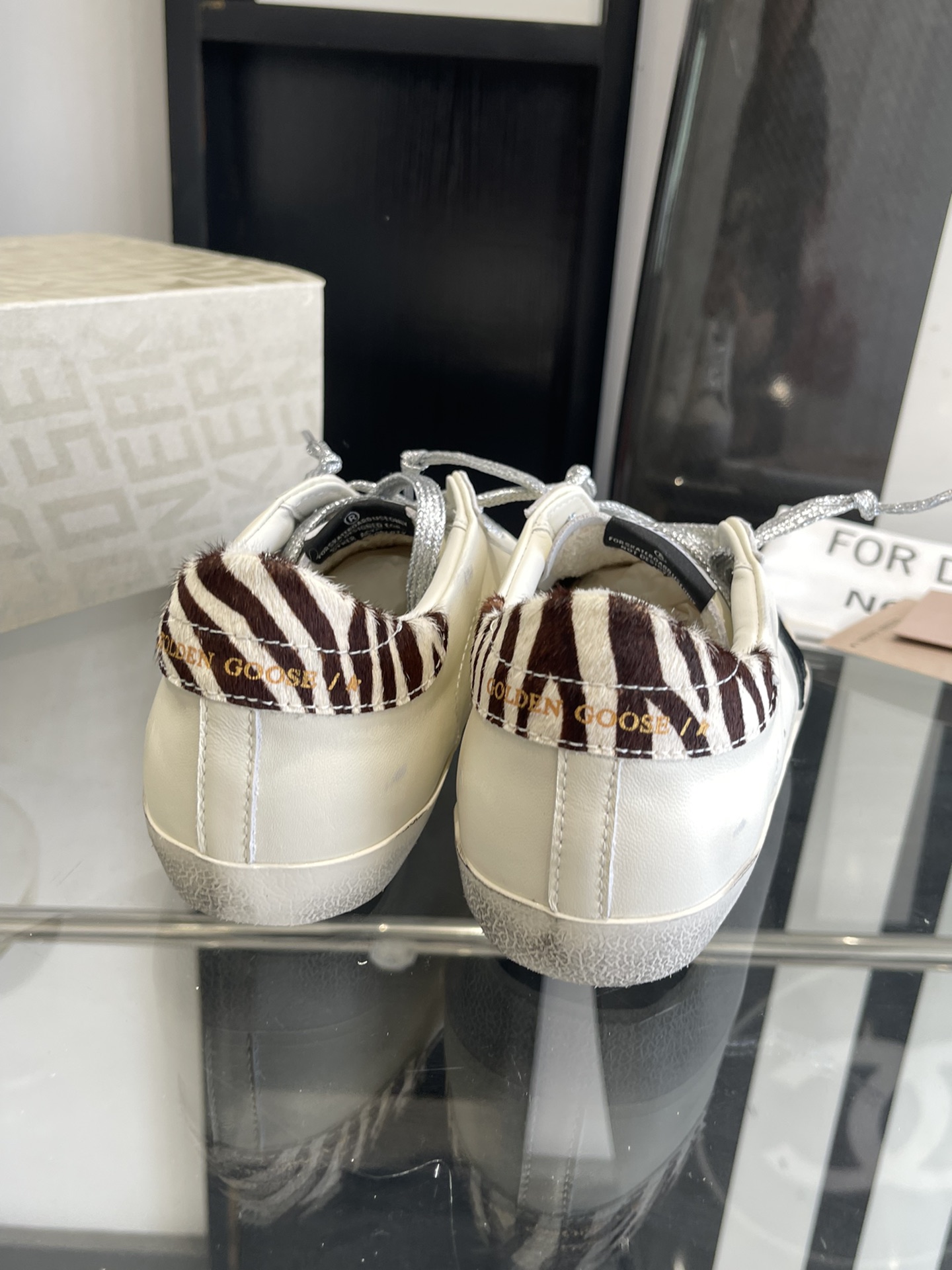 GGDB’s Limited Edition Recreational Shoes: Top-level Craftsmanship and Custom Materials - 图片 8