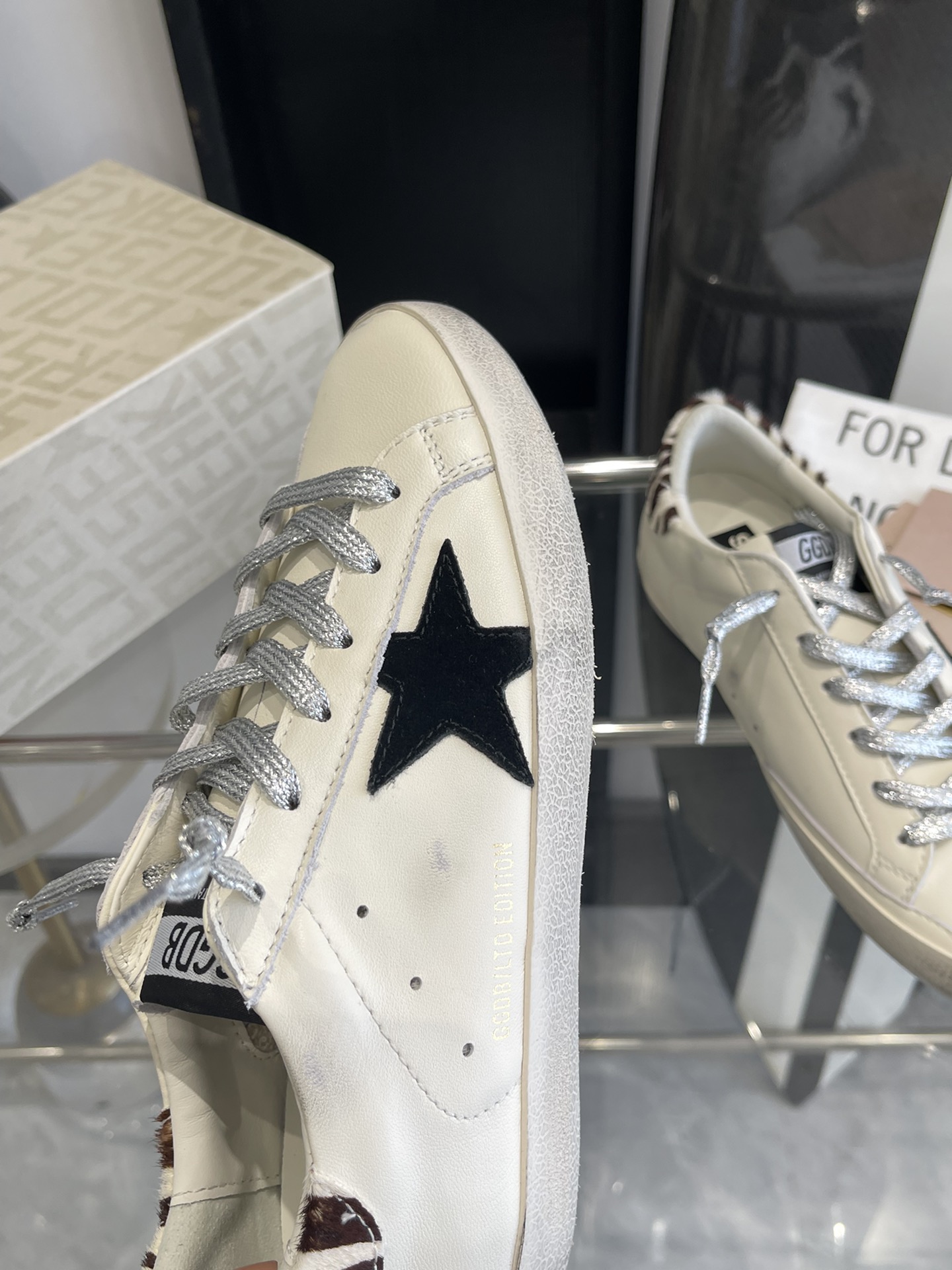 GGDB’s Limited Edition Recreational Shoes: Top-level Craftsmanship and Custom Materials - 图片 5