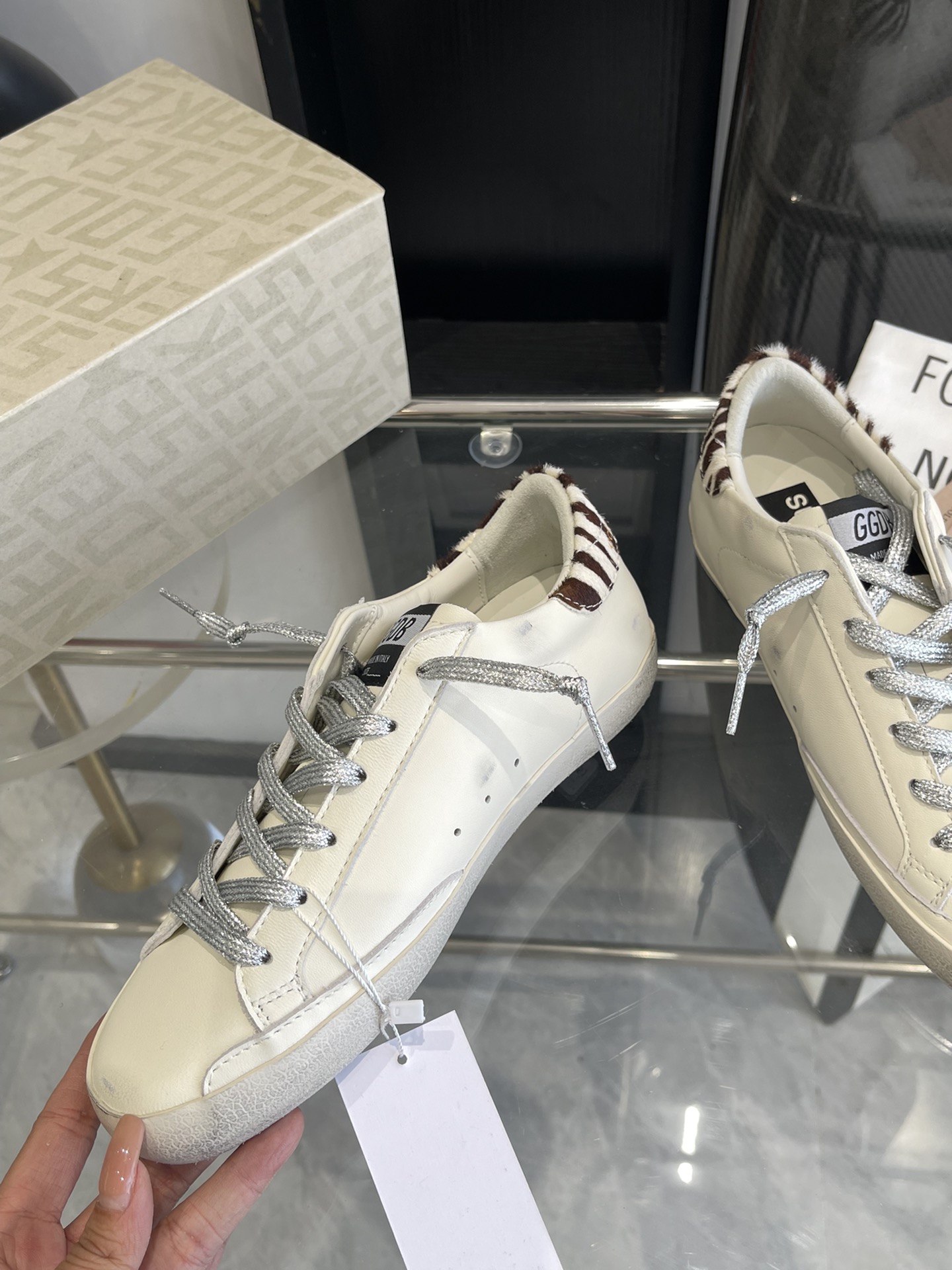 GGDB’s Limited Edition Recreational Shoes: Top-level Craftsmanship and Custom Materials - 图片 2