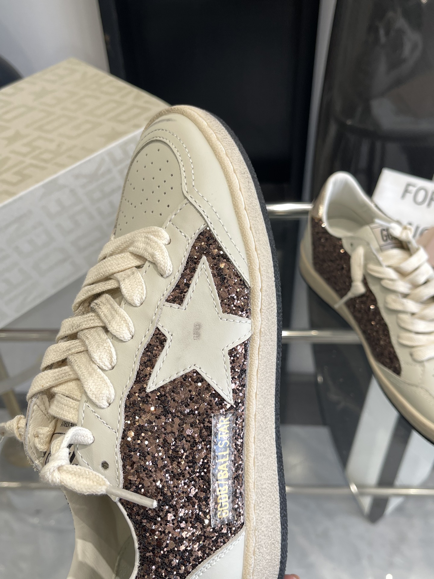 Limited Edition Top-Level Recreational Shoes by GGDB with Custom-Made Materials - 图片 6