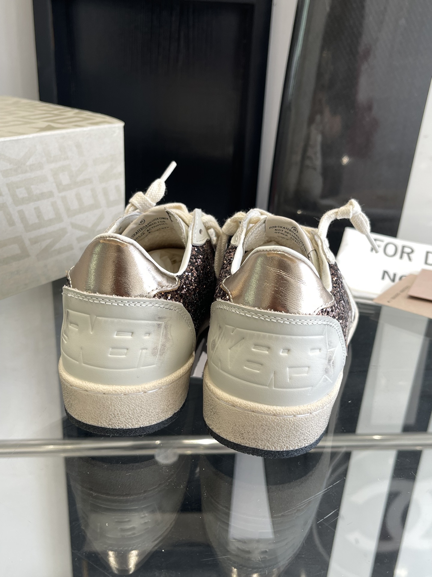 Limited Edition Top-Level Recreational Shoes by GGDB with Custom-Made Materials - 图片 9
