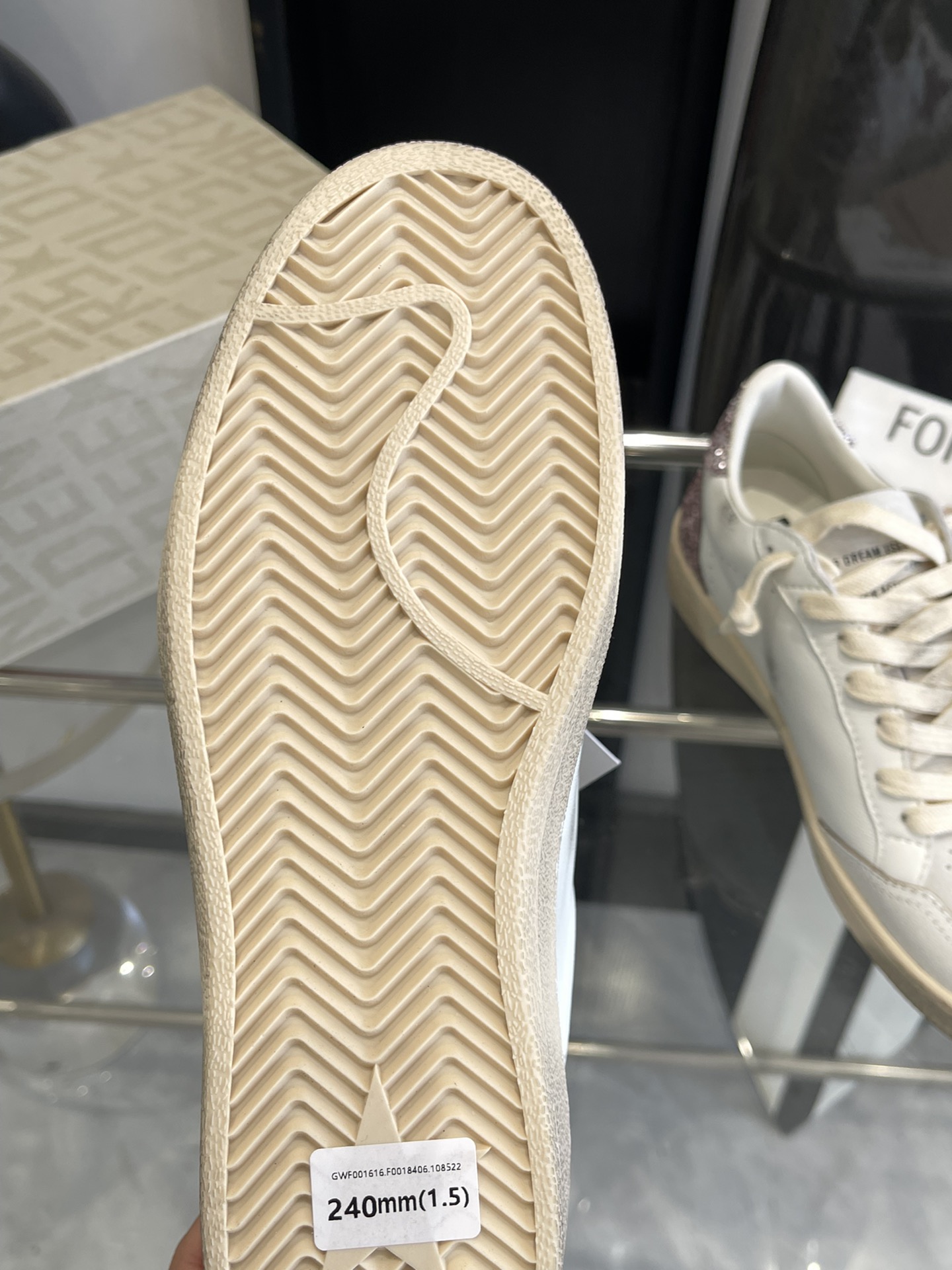 Limited Edition Top-Level Recreational Shoes by GGDB: Premium Quality, Custom Materials, Unique Design - 图片 4