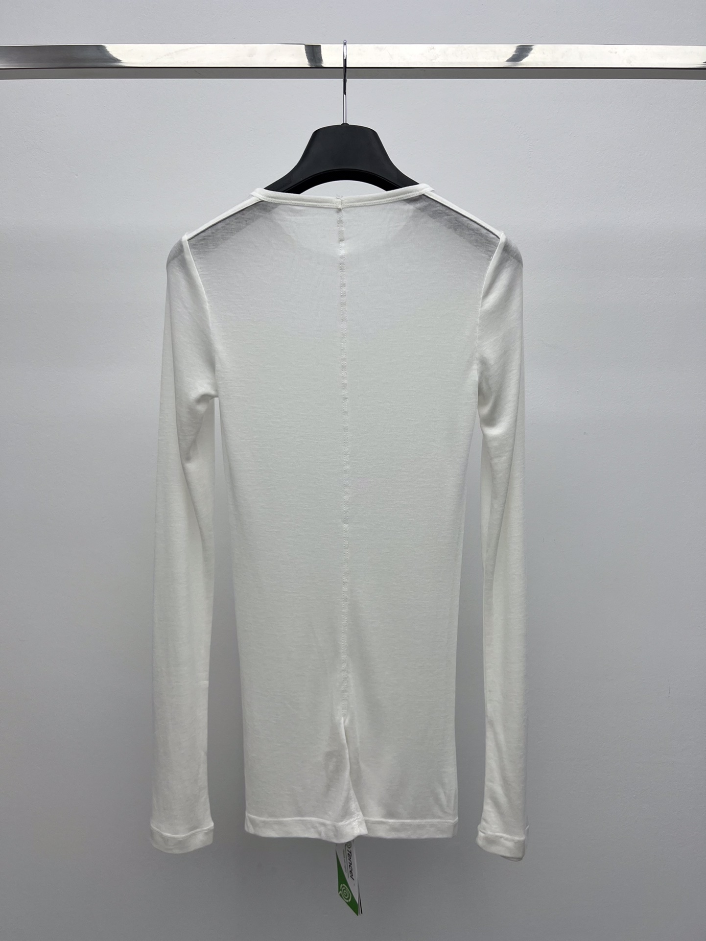 High-Quality Single-and-Behaviour Female Suit with Twirl T-Shirts and Advanced Visibility Features - 图片 7