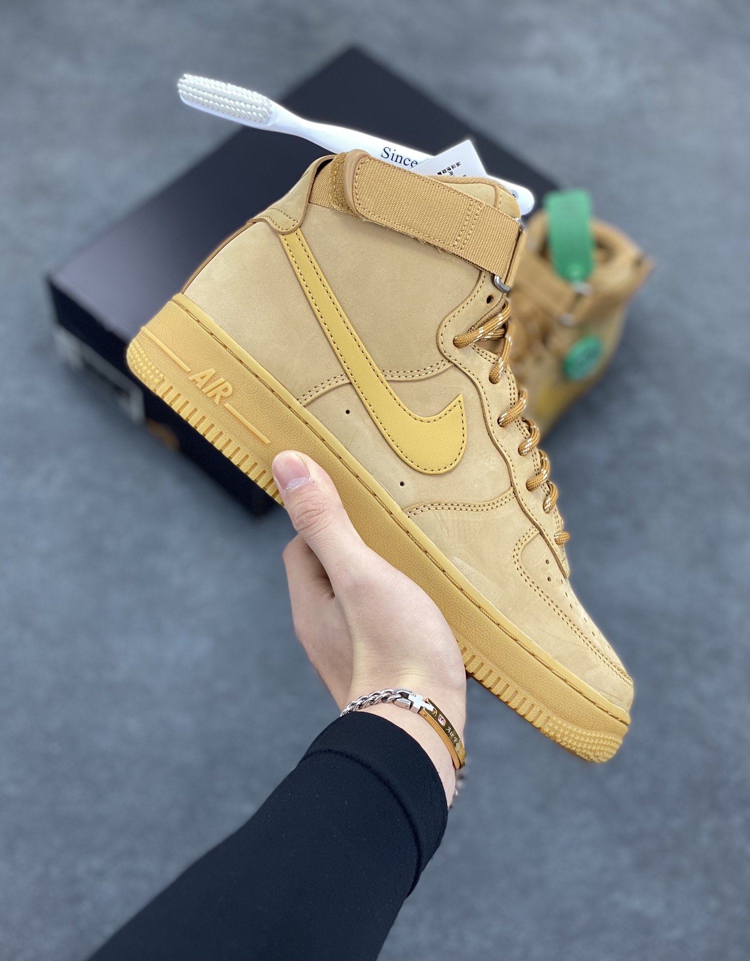 HY版本💯 Nike Air Force 1\’07 空军一号休闲运动板鞋 高帮小麦 原楦头原纸板 打造纯正空军版型#专注外贸渠道 全掌内置蜂窝气垫 #原盒配件 原厂中底钢印、拉帮完美 货号:DJ9178-200 尺码:35.5 36 36.5 37.5 38 38.5 39 40 40.5 41 42 42.5 43 44 44.5 45 46 47-选品中心