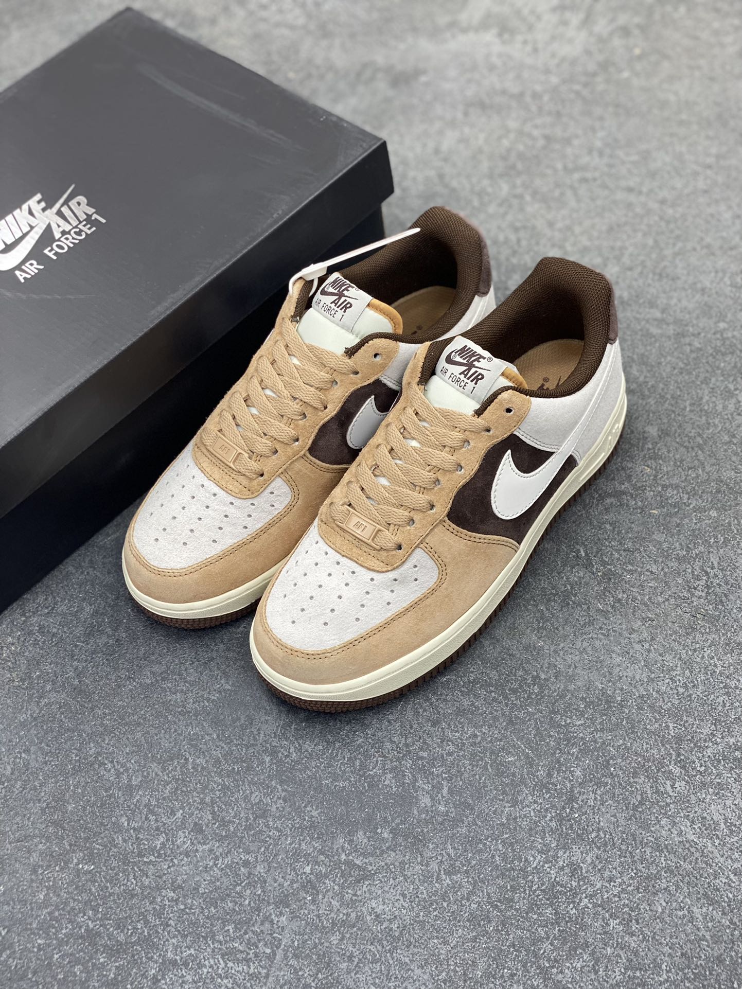 图片[8]-Nike Air Force 1 Low ’07 麂皮 咖啡豆配色 空军一号低帮休闲板鞋 原厂麂皮 原楦原纸板 纯正版型 正品NFC感应芯片 高清洁度 内置全掌气垫 货号：BL3099-233 尺码：36 36.5 37.5 38 38.5 39 40 40.5 41 42 42.5 43 44 44.5 45-选品中心