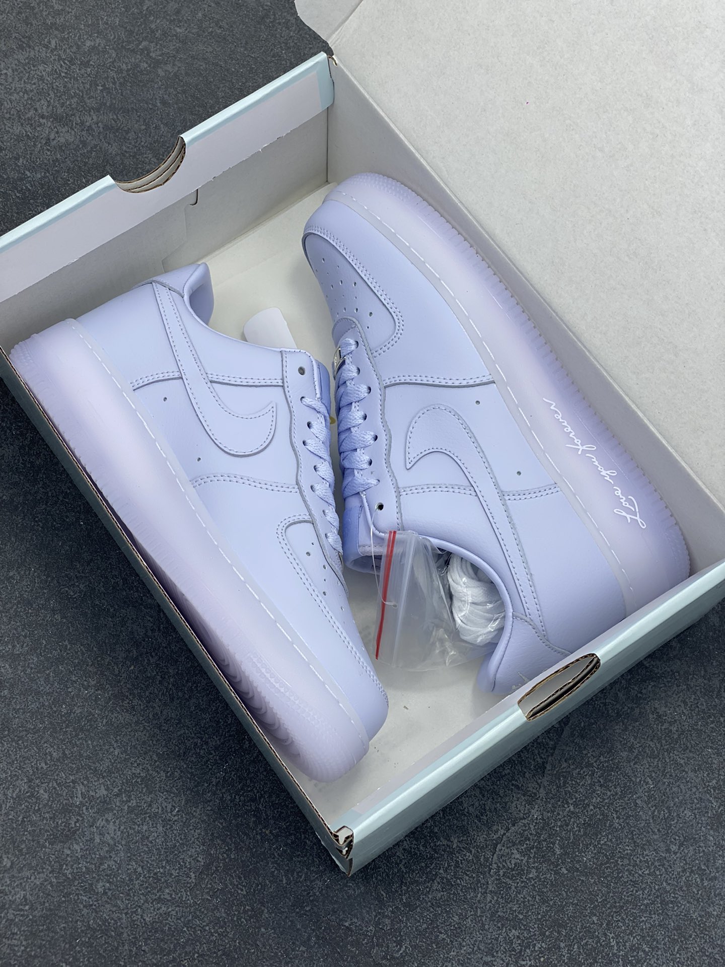 图片[9]-Nike Air Force 1 07 low空军一号 蓝荔枝纹水晶 板鞋 原楦头原纸板 打造纯正空军版型#专注外贸渠道 全掌内置蜂窝气垫 #原盒配件 原厂中底钢印、拉帮完美 货号：CZ8065-500 尺码：36 36.5 37.5 38 38.5 39 40 40.5 41 42 42.5 43 44 44.5 45-选品中心