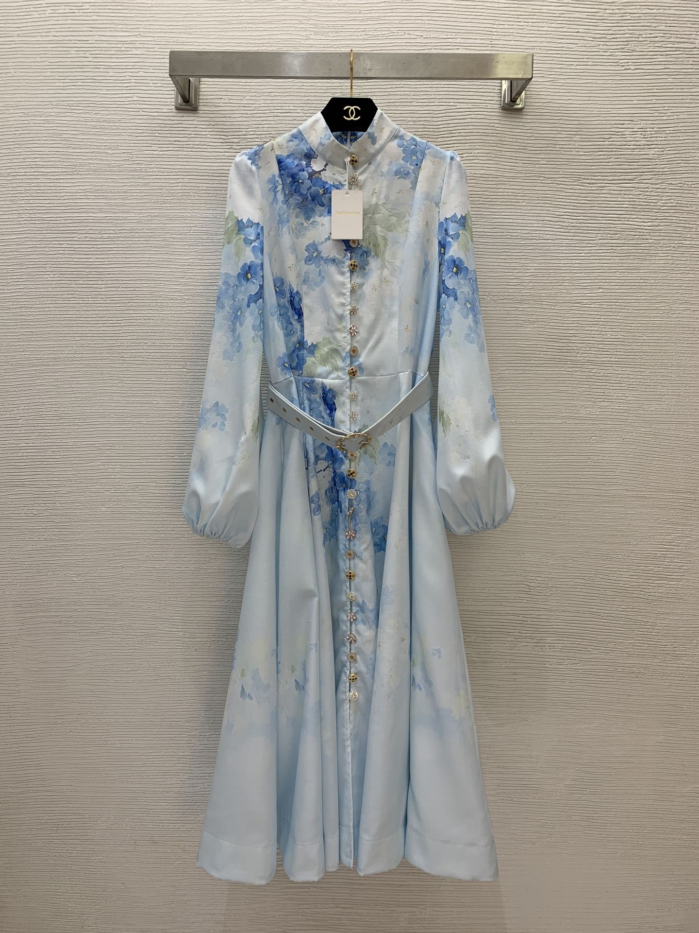 NO:310321,Model number G25011038 ZIMMERMA*N Australia brand High-end custom linen blend fabric, blue floral print single row diamond buckle stand collar lantern sleeve waist-hugging long sleeve dress with belt!  1.2.3.4/SMLXL (long 2 size bust 92, waist 76, sleeve length 66, skirt length 126) long, skirt 1, skirt 1, skirt 1, , skirt 1, , skirt 1, , skirt 1, , skirt 1, , skirt 1, , skirt 1, , long , skirt 1, , skirt 1, , long , skirt 1, , skirt 1, , , skirt 1, , , , , , , , , , , , , , , , , , , , , , , , , , , , , , , , , , , , , , , , , , , , , , , , , , , , , , , , , , , , , , ,19860909款号G25011038 ZIMMERMA*N兹默曼澳洲品牌 高端定制亚麻混纺面料、蓝色花卉印花单排钻扣立领灯笼袖收腰大摆长袖连衣裙配有腰带！1.2.3.4/SMLXL（长款2码胸围92,腰围76,袖长66,裙长126）长款,,skirts,alexander wang,Women's clothing