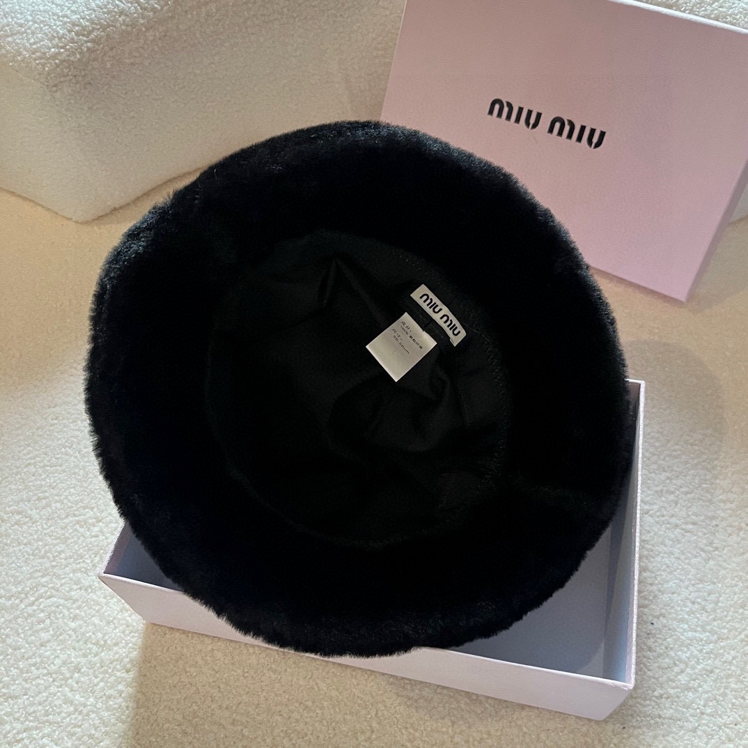 the hat, the scarf. miumiu, the lamb scarf hat - 图片 8