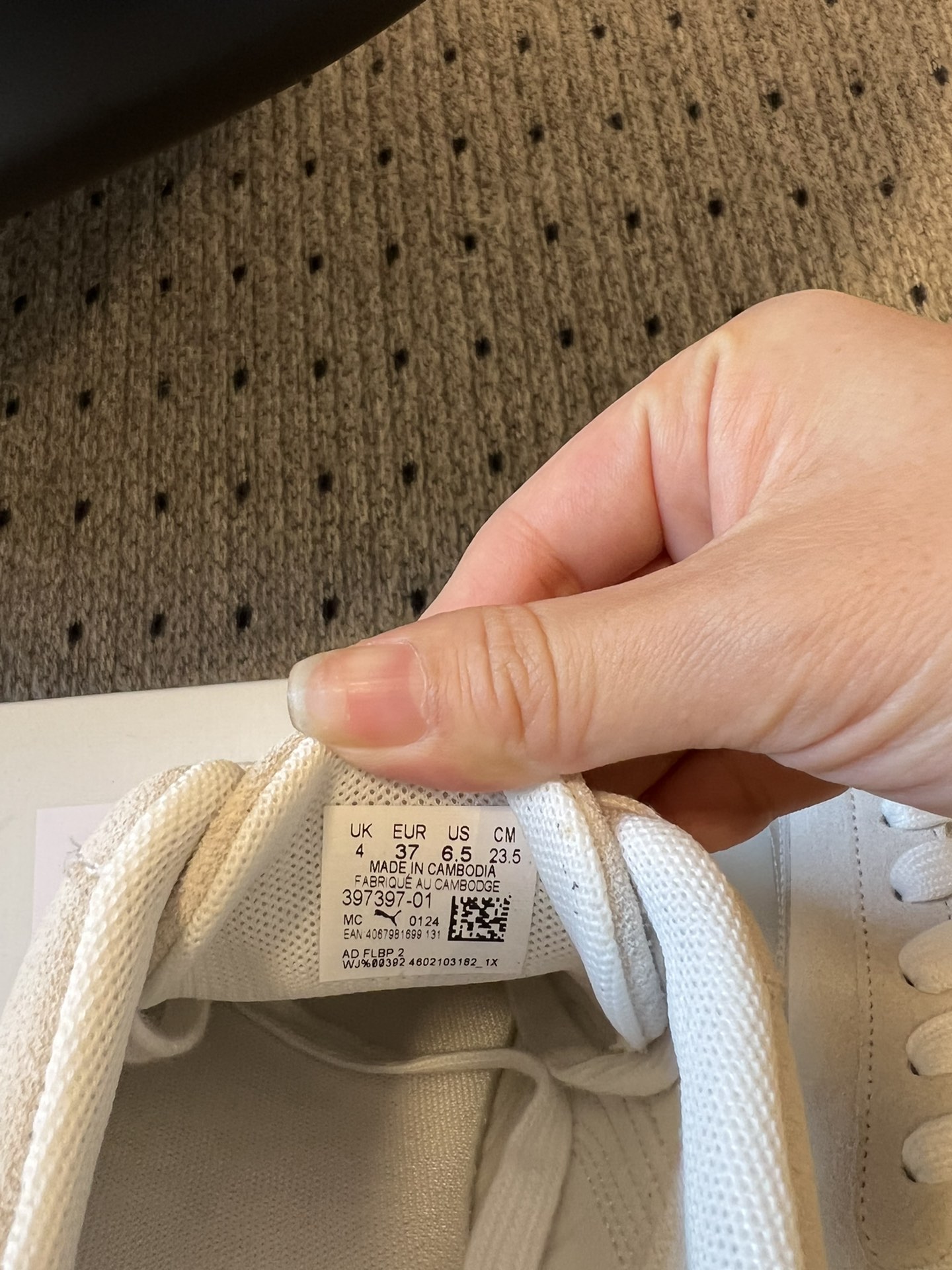 
新色来袭 puma X openyy 联名运动鞋 

白色 复古米色 樱花粉色 我真的好推荐啊！！姐妹
