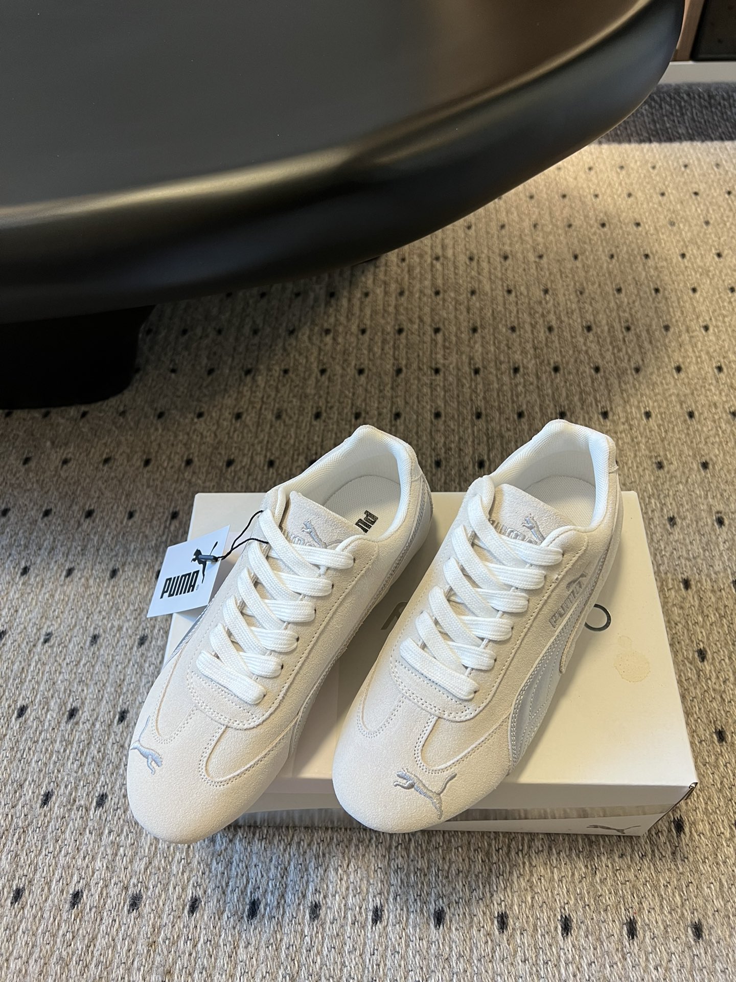 
新色来袭 puma X openyy 联名运动鞋 

白色 复古米色 樱花粉色 我真的好推荐啊！！姐妹