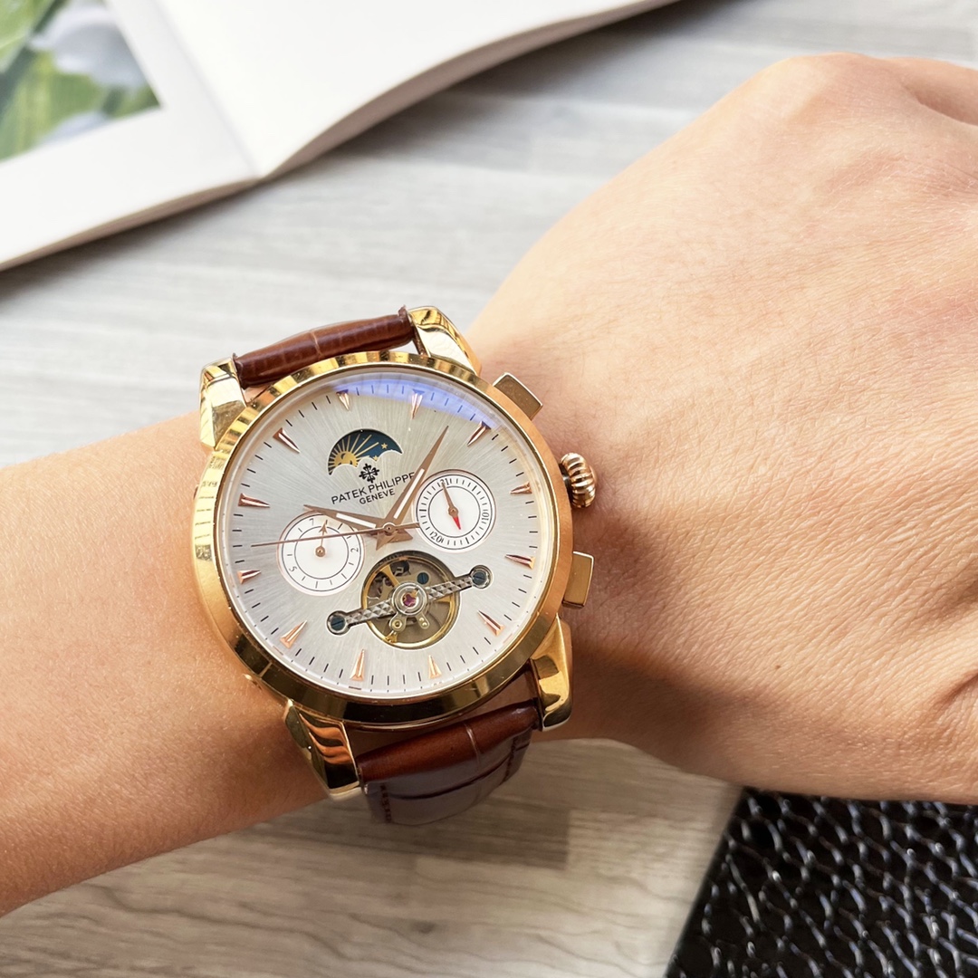 NO:147351,Unified, complex timepiece, luxurious and atmospheric, classic new products, shockingly launched [Latest] Patek Philippe, multi-functional boutique, large flywheel design [Type] boutique men's watch [Watch strap] real cowhide strap [Movement] high-end fully automatic mechanical movement [Mirror] mineral reinforced glass (more high definition) Elegant taste, vast and atmospheric, ingenious, wrist treasure, size diameter 42mm thick 12.5mm, hot sale!  Welcome to reprint!  ,,patek philippe,cowhide19860909统一 复杂时计 奢华大气 经典新品 震撼上市【最新】百达翡丽 多功能精品 大飞轮设计【类型】精品男士腕表【表带】真牛皮表带【机芯】高端全自动机械机芯【镜面】矿物质强化玻璃（更高清） 品味高雅 浩瀚大气 匠心独运 腕间瑰宝 尺寸直径42mm厚12.5mm热卖上市！欢迎转载！,,patek philippe,cowhide,Watch