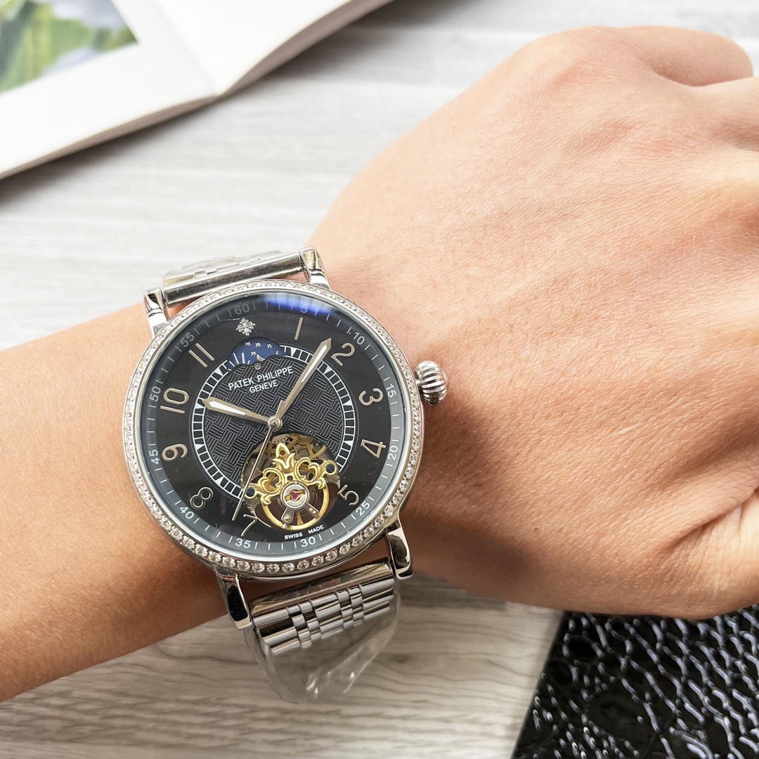 NO:147370,Unified, complex timepiece, luxurious and atmospheric, classic new products, shockingly launched [Latest] Patek Philippe, three-pin design [Type] boutique men's watch [Watch strap] real cowhide strap [Movement] high-end fully automatic mechanical movement [Mirror] mineral reinforced glass (more high definition) Elegant taste, vast and atmospheric, ingenious, wrist treasure, dimensions, diameters, thicknesses, 12.5mm, and hot sale!  Welcome to reprint!  ,,patek philippe,cowhide19860909统一 复杂时计 奢华大气 经典新品 震撼上市【最新】百达翡丽 三针设计【类型】精品男士腕表【表带】真牛皮表带【机芯】高端全自动机械机芯【镜面】矿物质强化玻璃（更高清） 品味高雅 浩瀚大气 匠心独运 腕间瑰宝 尺寸直径42mm厚12.5mm热卖上市！欢迎转载！,,patek philippe,cowhide,Watch