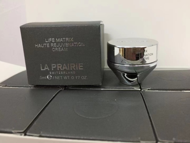 La Prairie Life Matrix Haute Rejuvenation Cream - 5ml Sample 1 La Prairie Life Matrix Haute Rejuvenation Cream - 5ml Sample