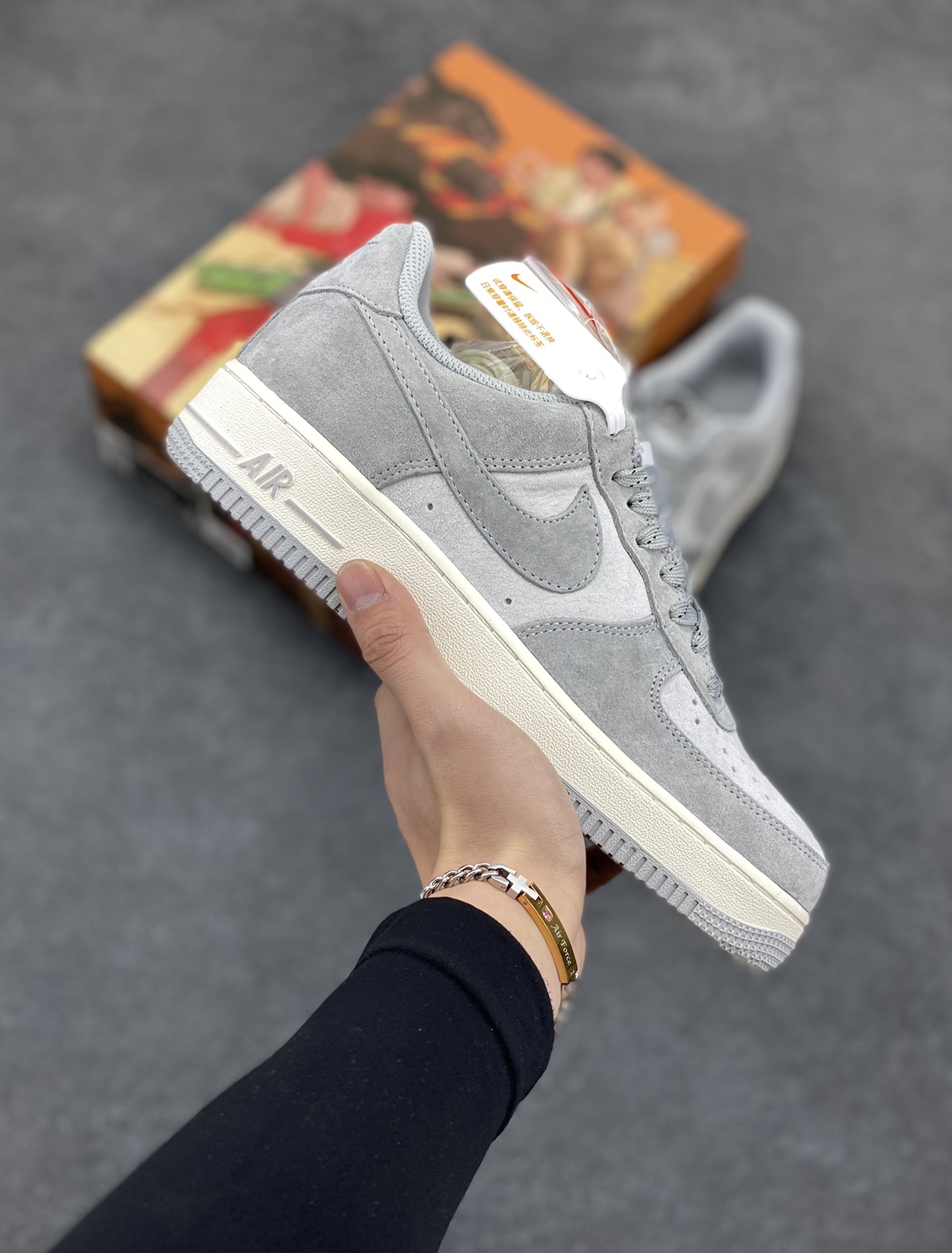 AKIRA×Nike Air Force 1 Low ’07 狼灰 头成麂皮 满天星配色 空军一号低帮休闲板鞋 原厂麂皮 原楦原纸板 纯正版型 正品NFC感应芯片 高清洁度 内置全掌气垫 货号:DG3699-823 尺码:36 36.5 37.5 38 38.5 39 40 40.5 41 42 42.5 43 44 44.5 45-选品中心