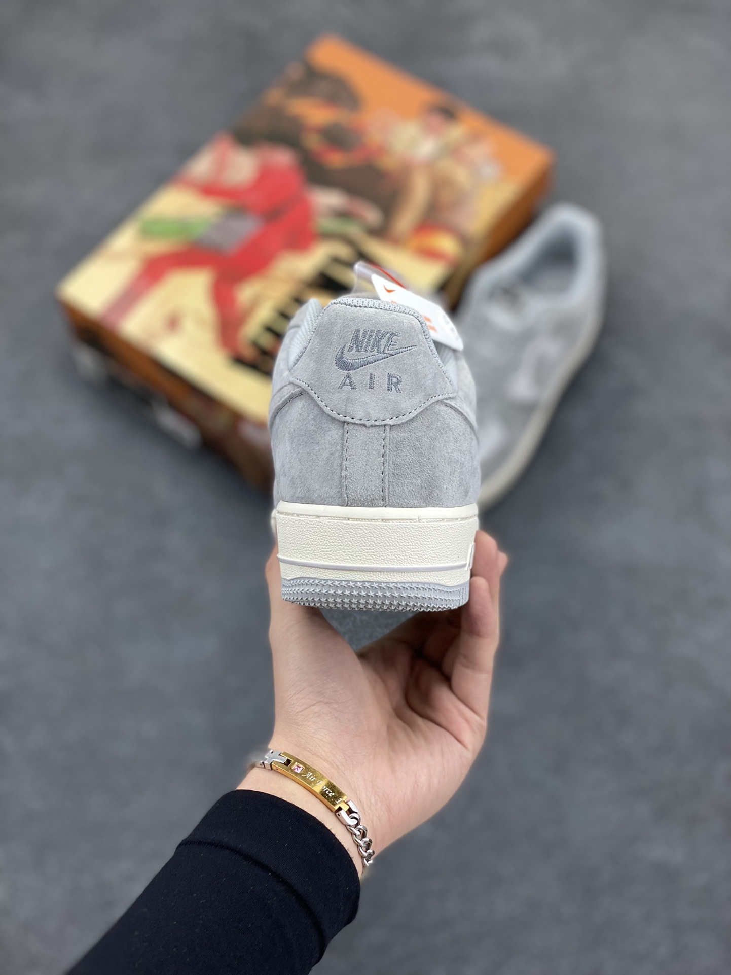 图片[4]-AKIRA×Nike Air Force 1 Low ’07 狼灰 头成麂皮 满天星配色 空军一号低帮休闲板鞋 原厂麂皮 原楦原纸板 纯正版型 正品NFC感应芯片 高清洁度 内置全掌气垫 货号：DG3699-823 尺码：36 36.5 37.5 38 38.5 39 40 40.5 41 42 42.5 43 44 44.5 45-选品中心