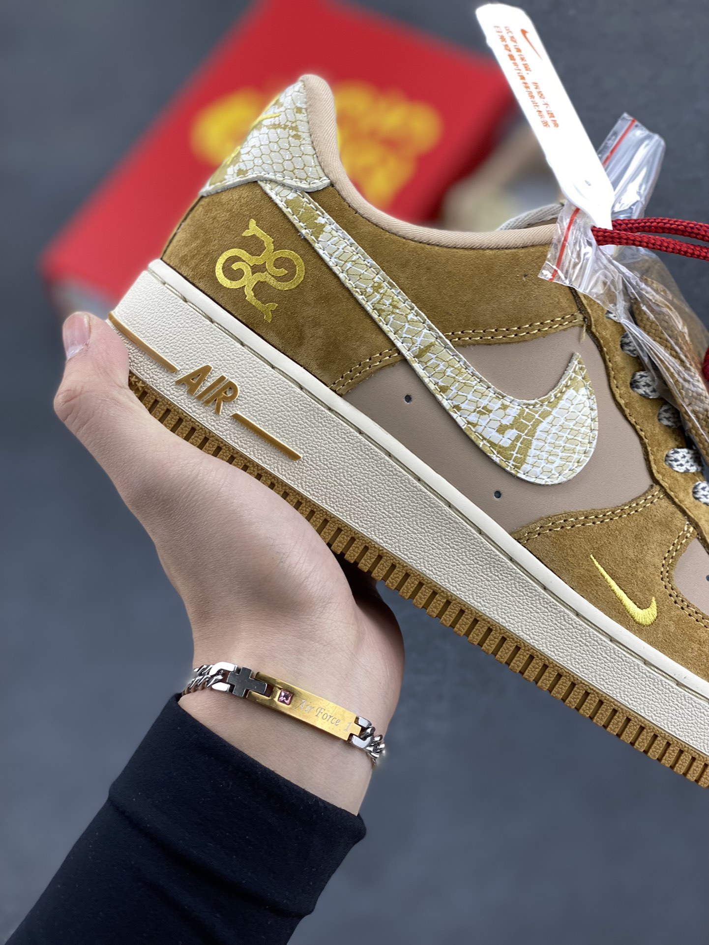 图片[6]-Nk Air Force 1‘07 Low 蛇年限定 空军一号低帮休闲板鞋  #原楦头原纸板 原装鞋盒 定制五金配件 内置全掌气垫 原厂鞋底 货号：CH6336-523  尺码：36 36.5 37.5 38 38.5 39 40 40.5 41 42 42.5 43 44 44.5 45-选品中心
